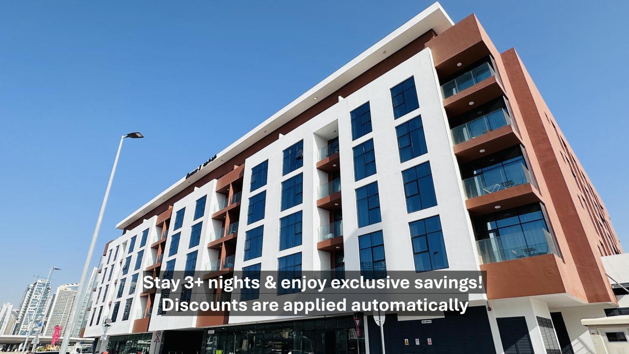 Dancenter Retreat Sheikh Zayed Road Alloggio in famiglia Dubai