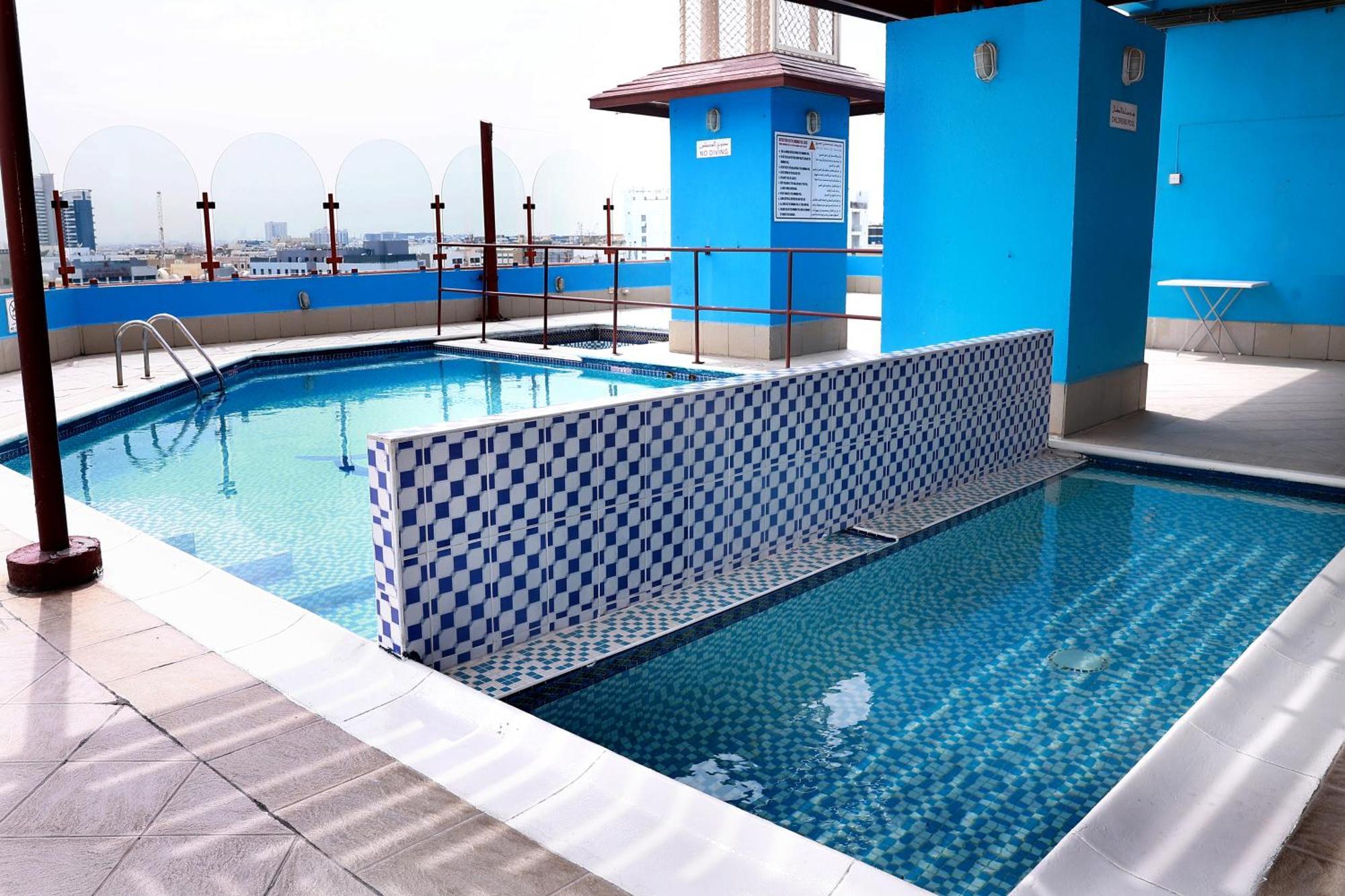 Dolphin Hotel de apartamente 3*