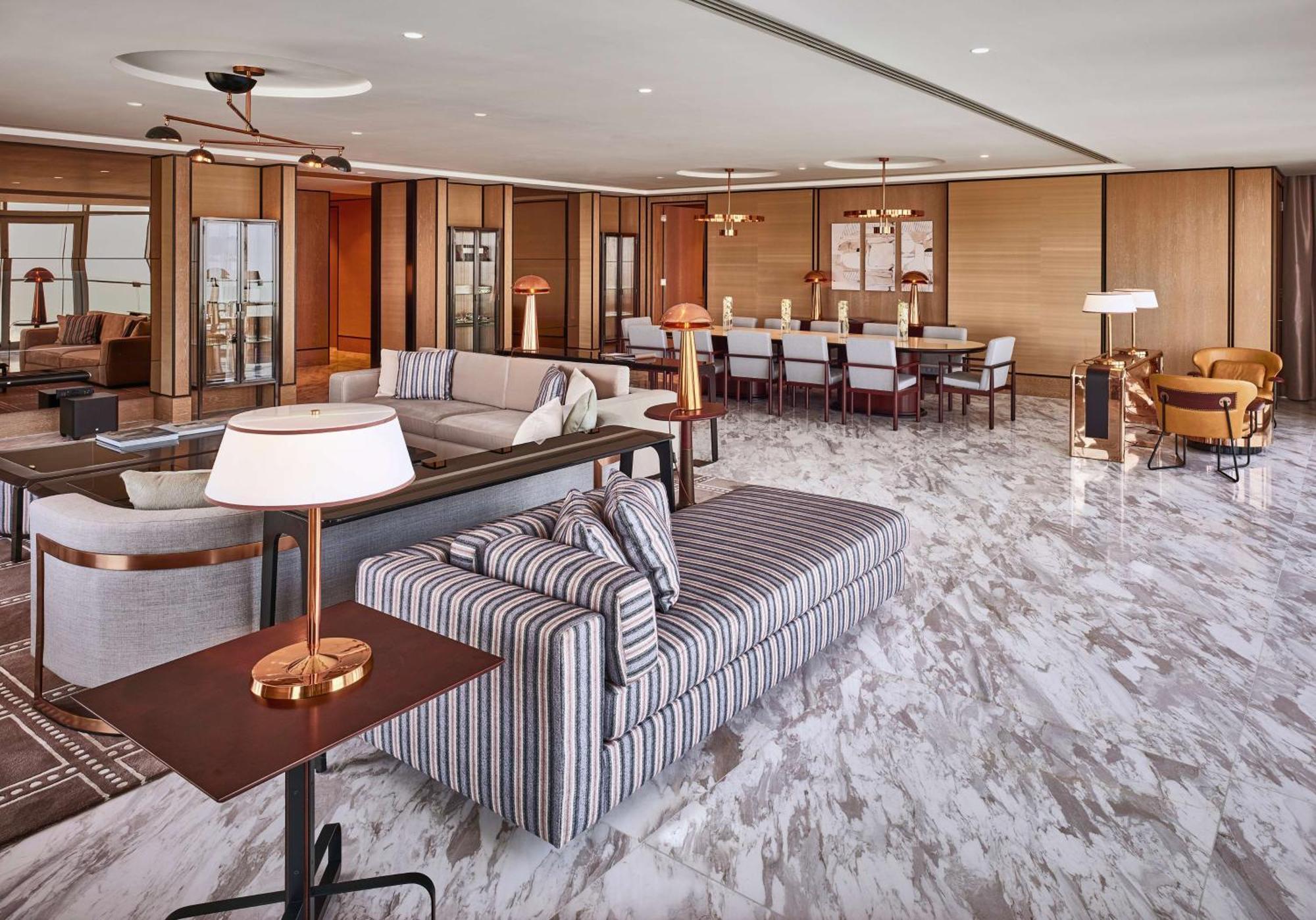 Waldorf Astoria International Financial Centre Hotell