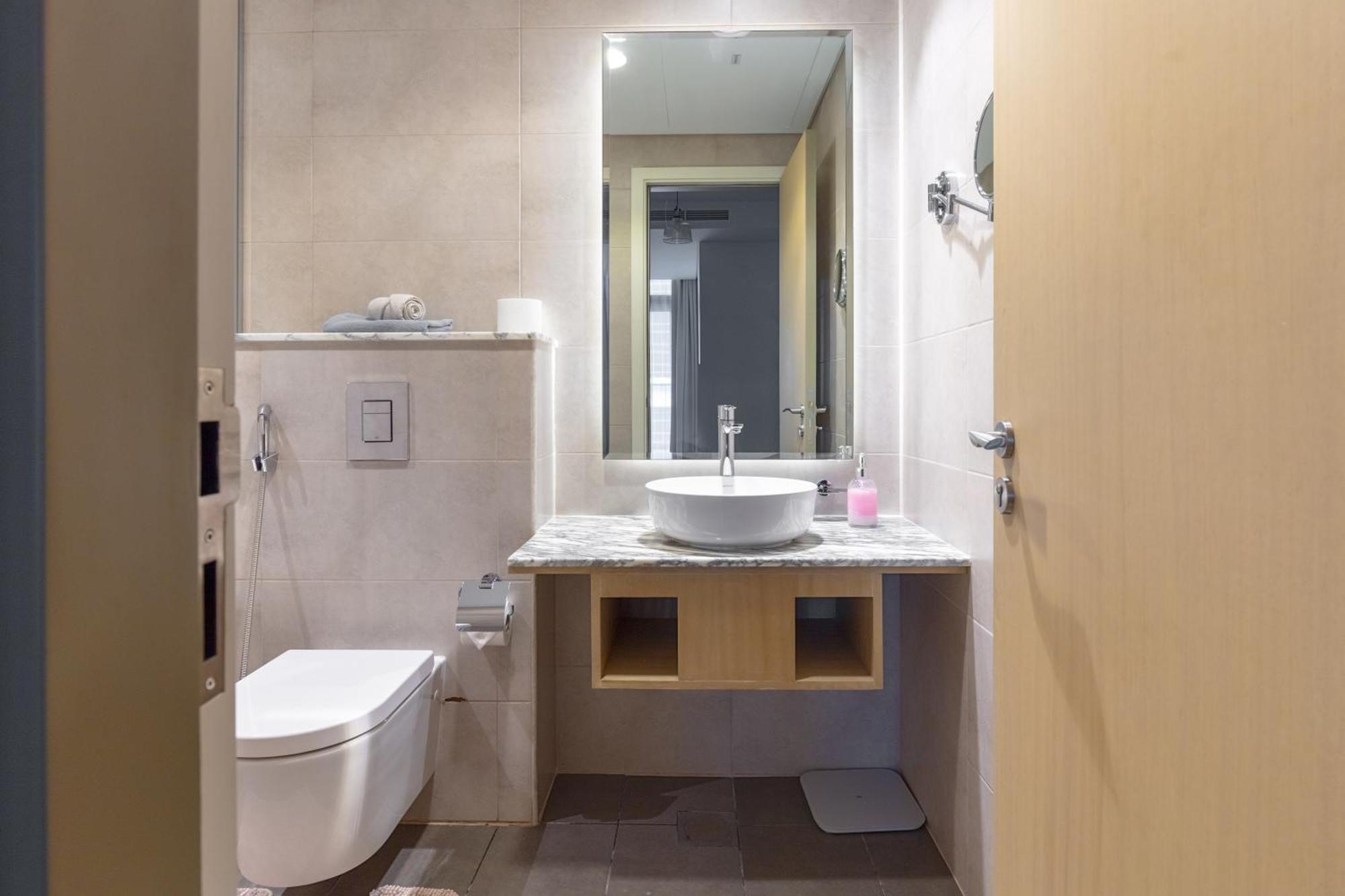 Unique 2br With Infinity Pool View On Burj Khalifa Lejlighed *