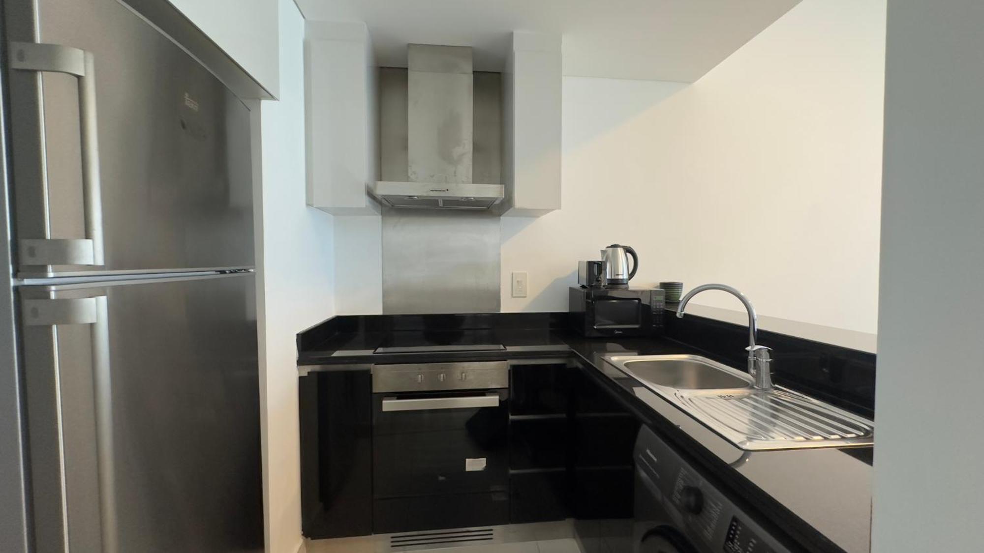 Sleek Living With Sea Views In Damac Heights Marina By Bhavan Apartamento