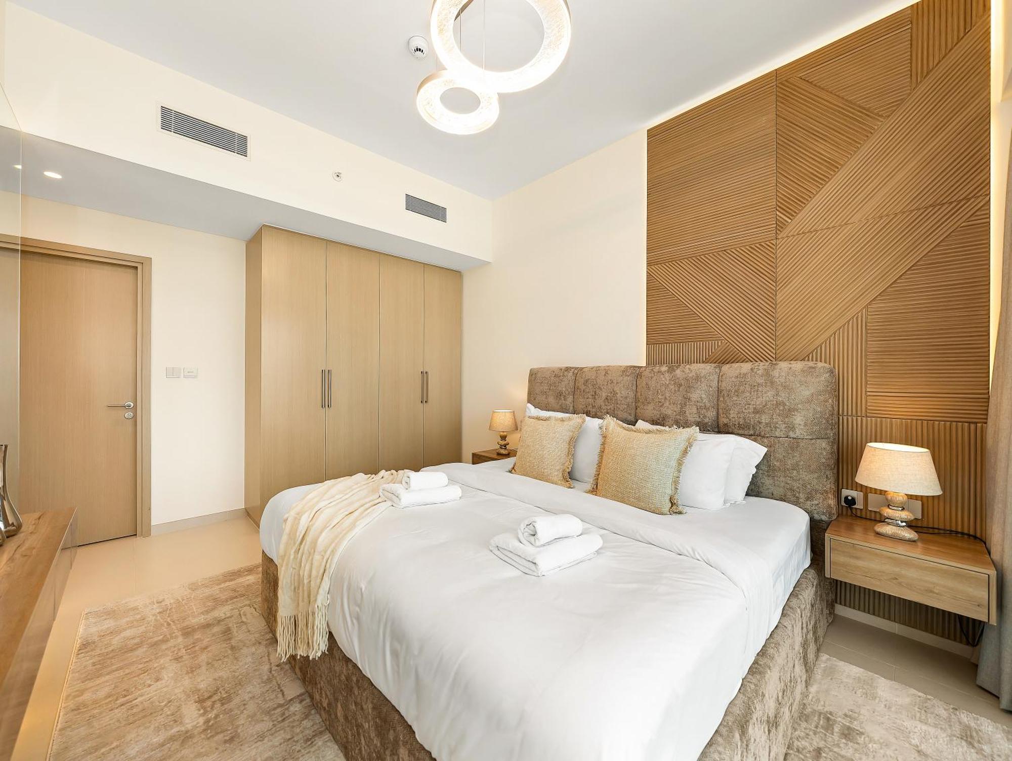 Apartment 2bdr Led Side Burj Khalifa Views Opposite Mall Dubai