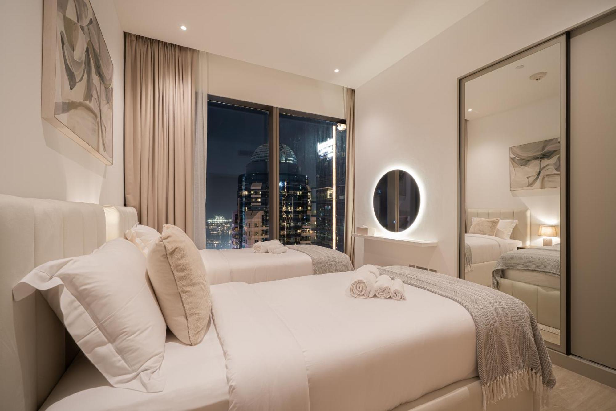 Marina Gate Luxury Full Marina & Sunset Sea Views Apartemen Dubai