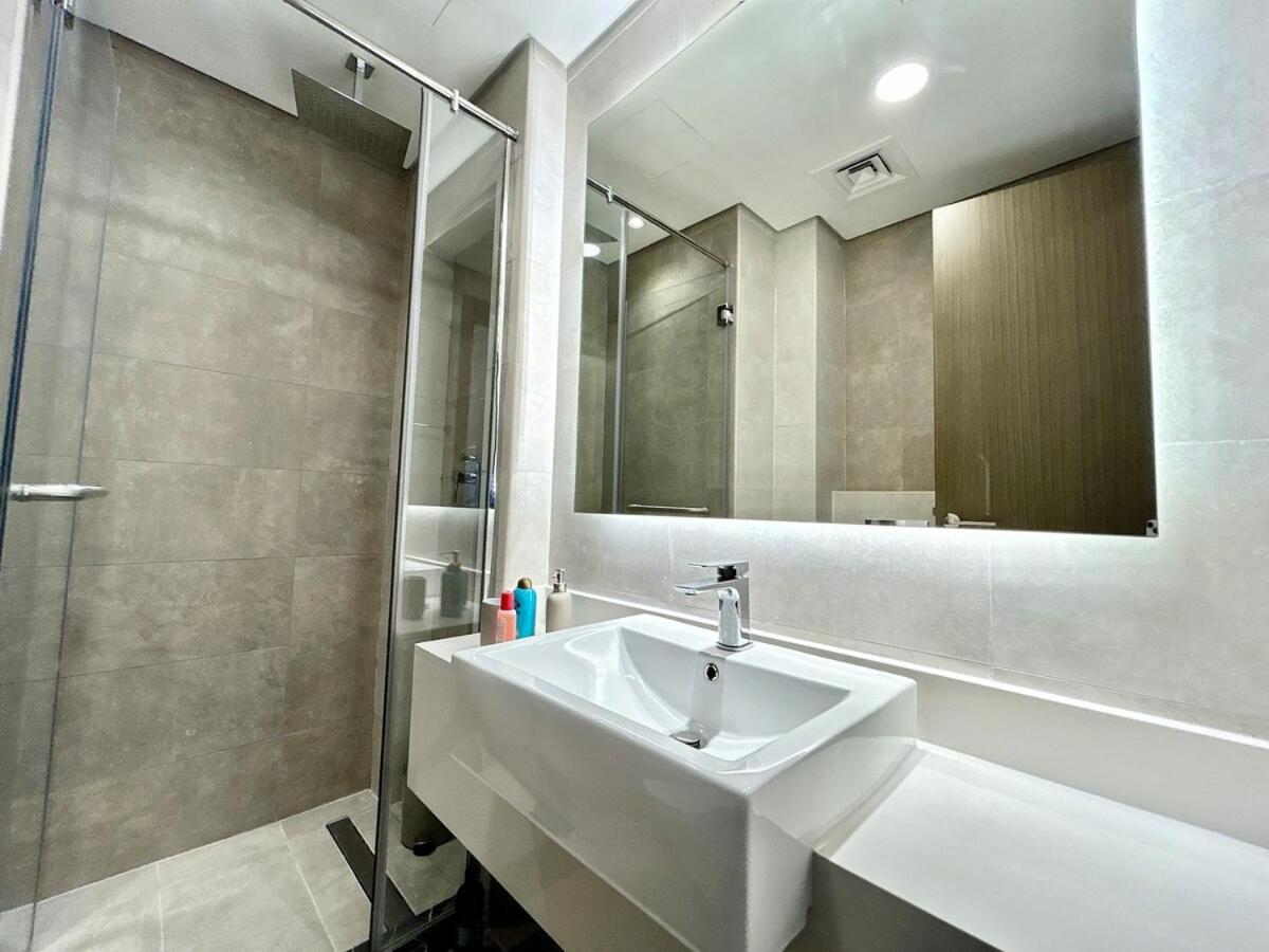 Homes2retreat - Elegant In Jvc, Apartamento *