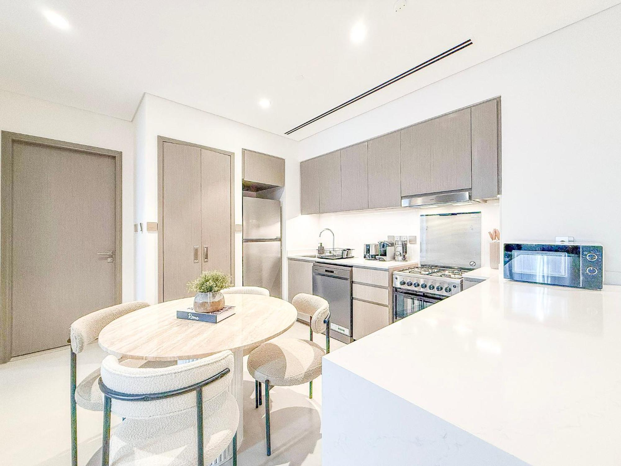 Apartamento Grande Signature, 1br, Infinity Pool & Gym, 5min Walk To Mall Dubai