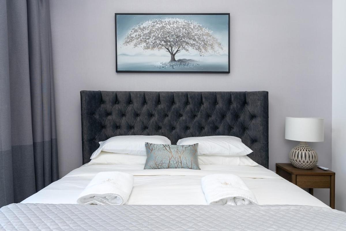 Silverene Tower - One Bedroom By Of Choice Dubái
