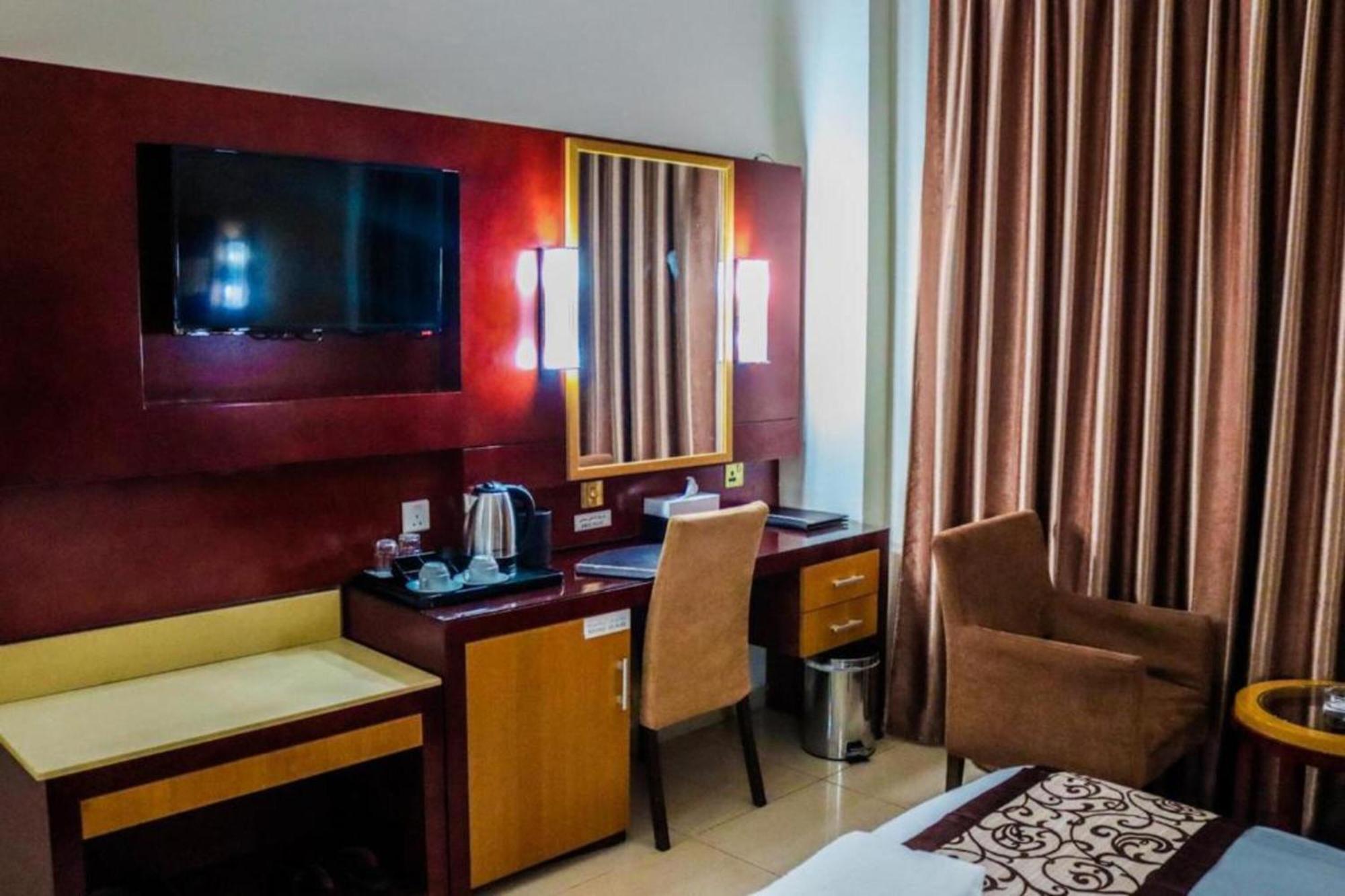 Hotel Phoenix