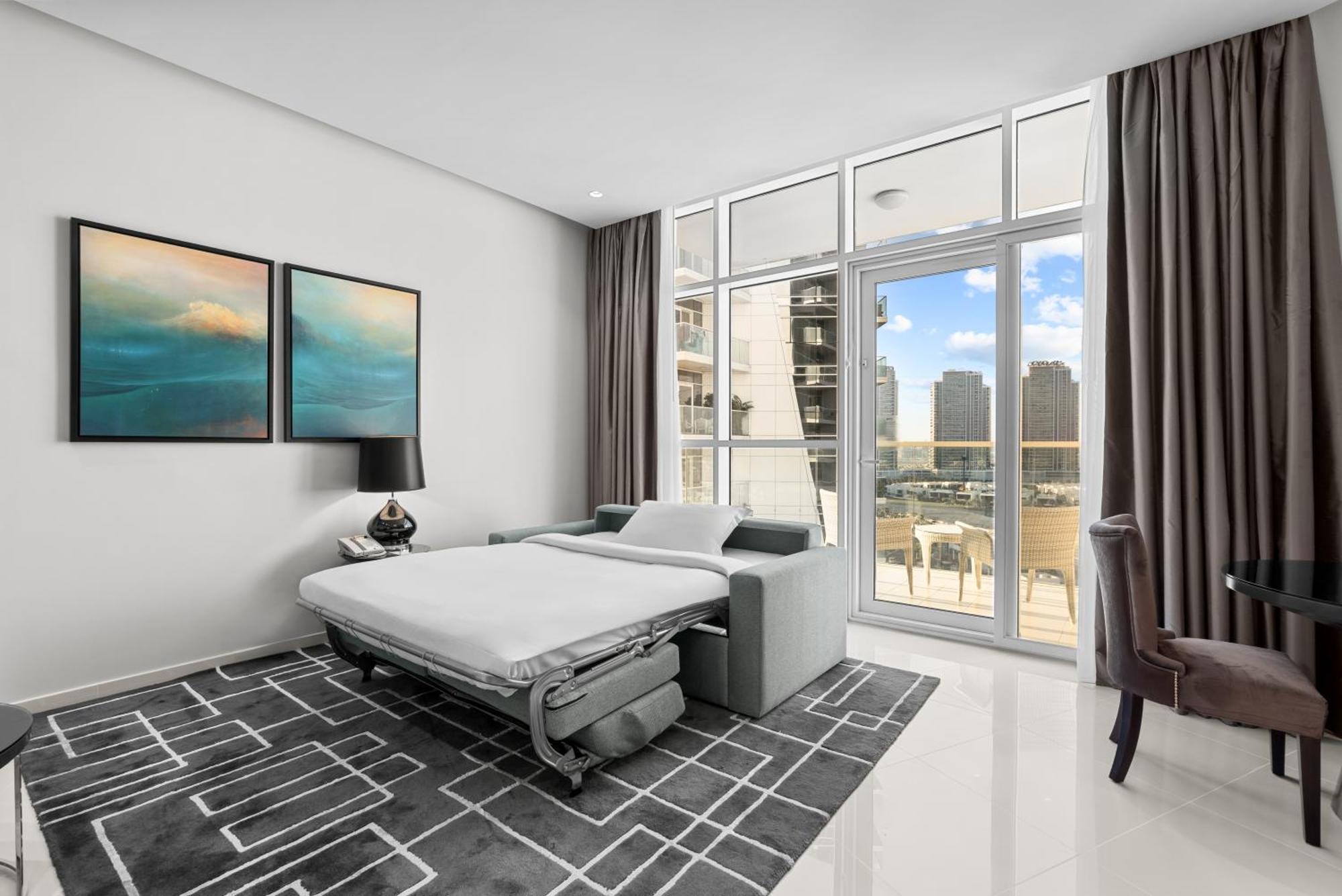 Radisson Damac Hills 4* Dubai