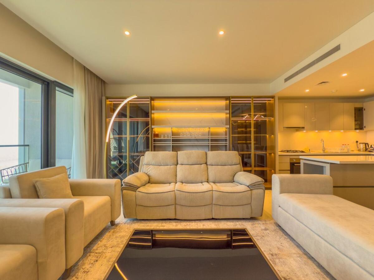 Elegant 2-br With Modern Comfort Apartamento