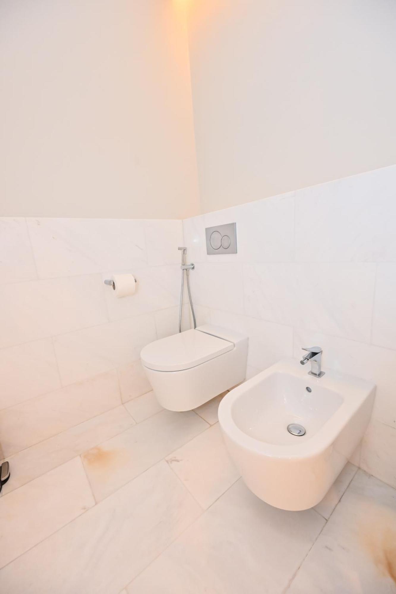 Stylish 1-br Retreat With Sweeping Views In Palm Tower * Dubai