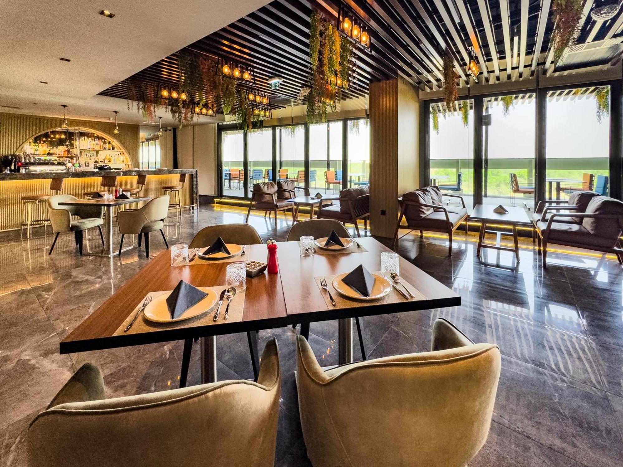 Hotel Millennium Place Mirdif 4*