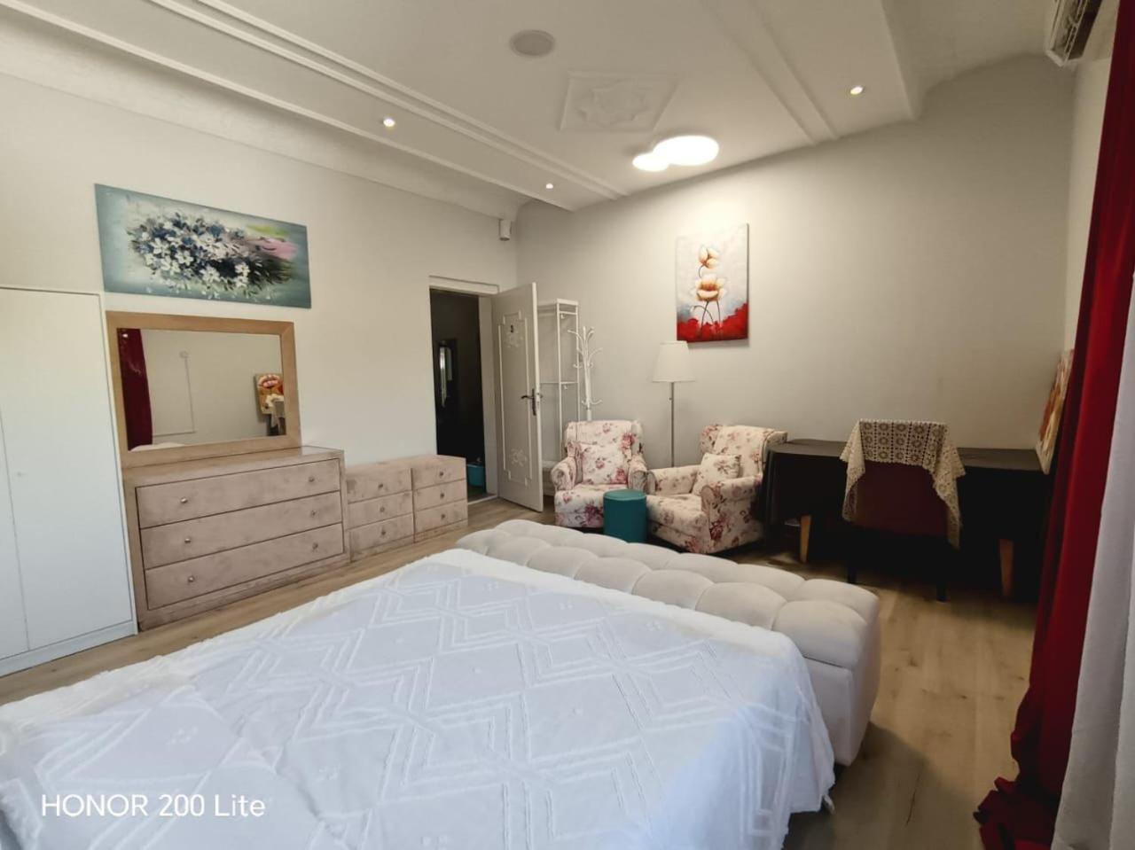 Cozy And Vibrant In Al Wasl #3 Maison d'hôtes