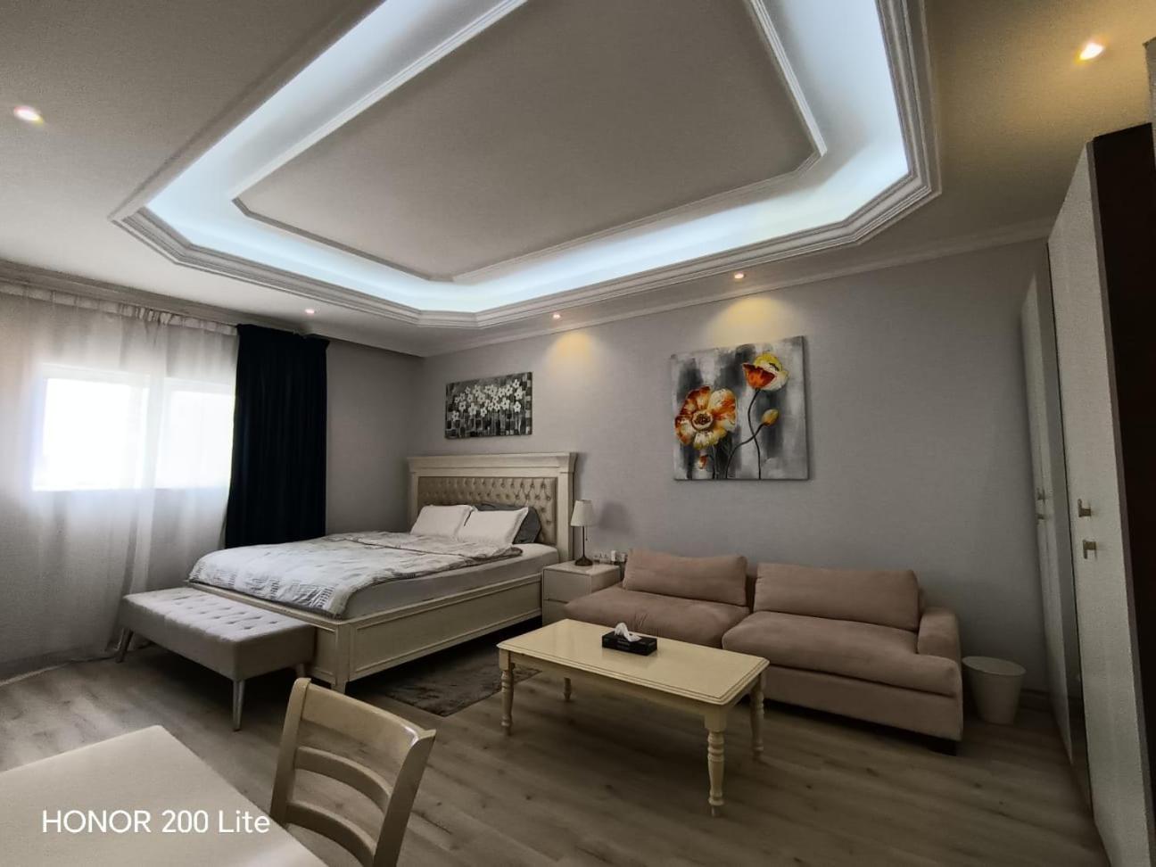 Wisma tamu Cozy And Vibrant In Al Wasl #5 *
