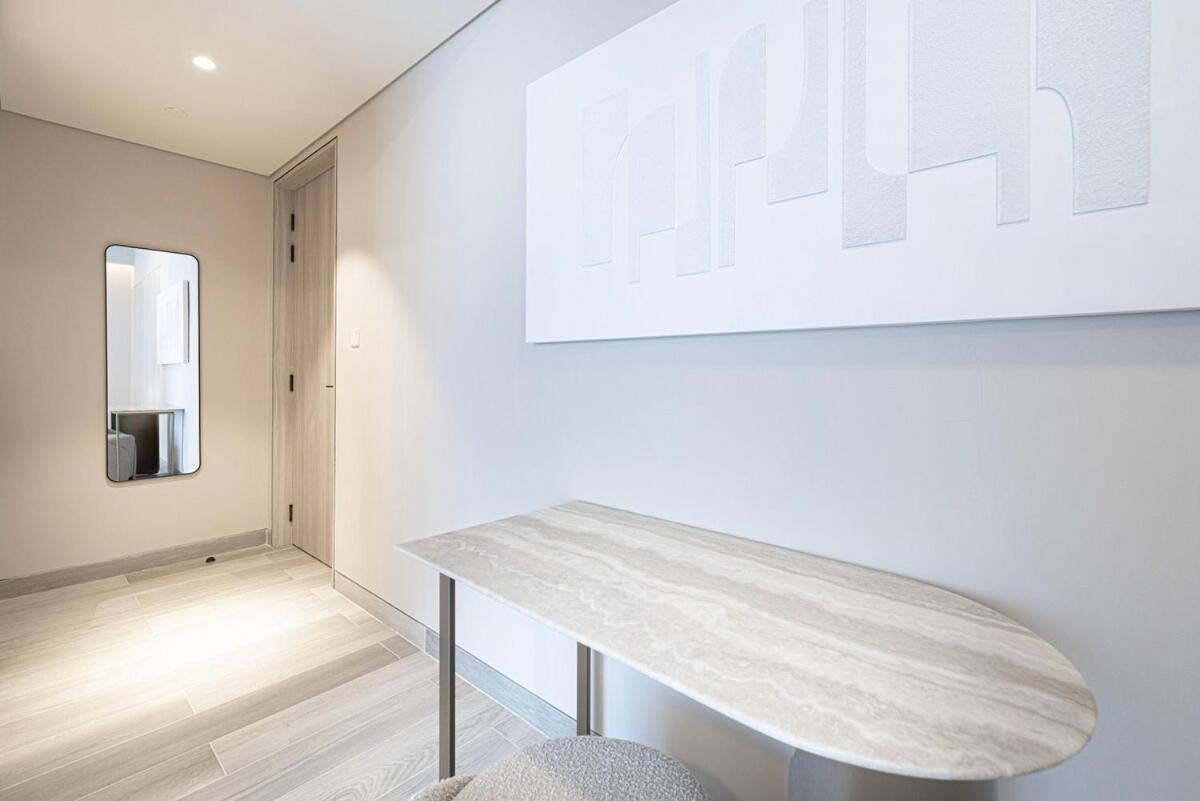Appartement Minimalist Luxe Village Retreat