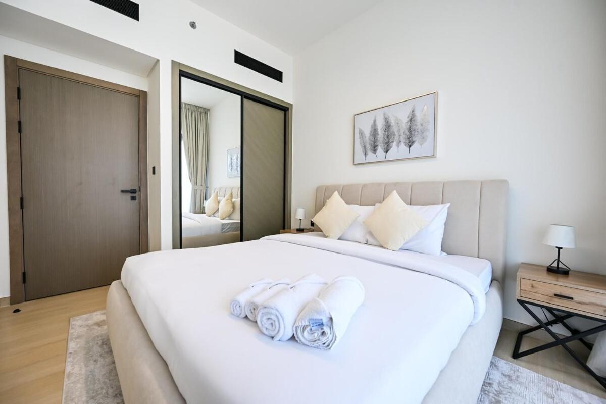 Stunning 1 Bdr Luxury At Jvc Apartemen Dubai