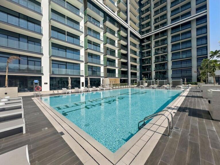 Apartemen Stunning 1 Bdr Luxury At Jvc
