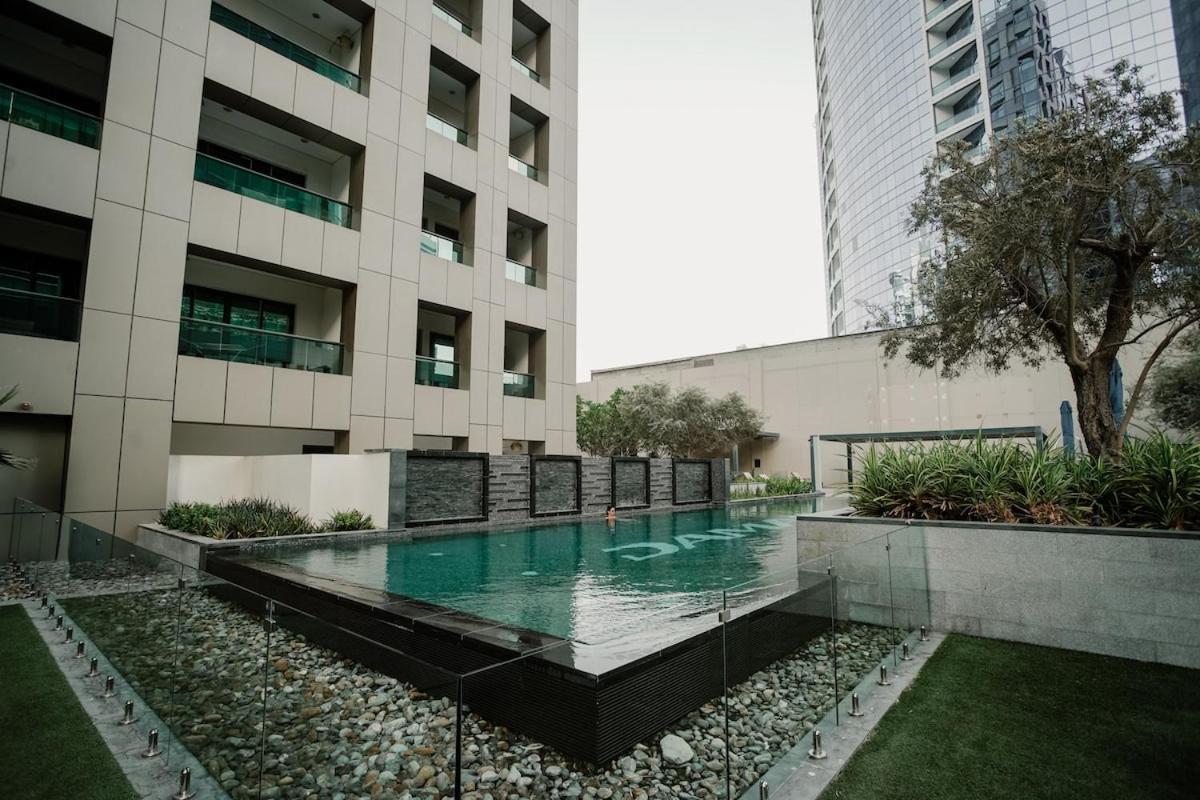 Amazing Three Bedroom Burj Khalifa View- Downtown *