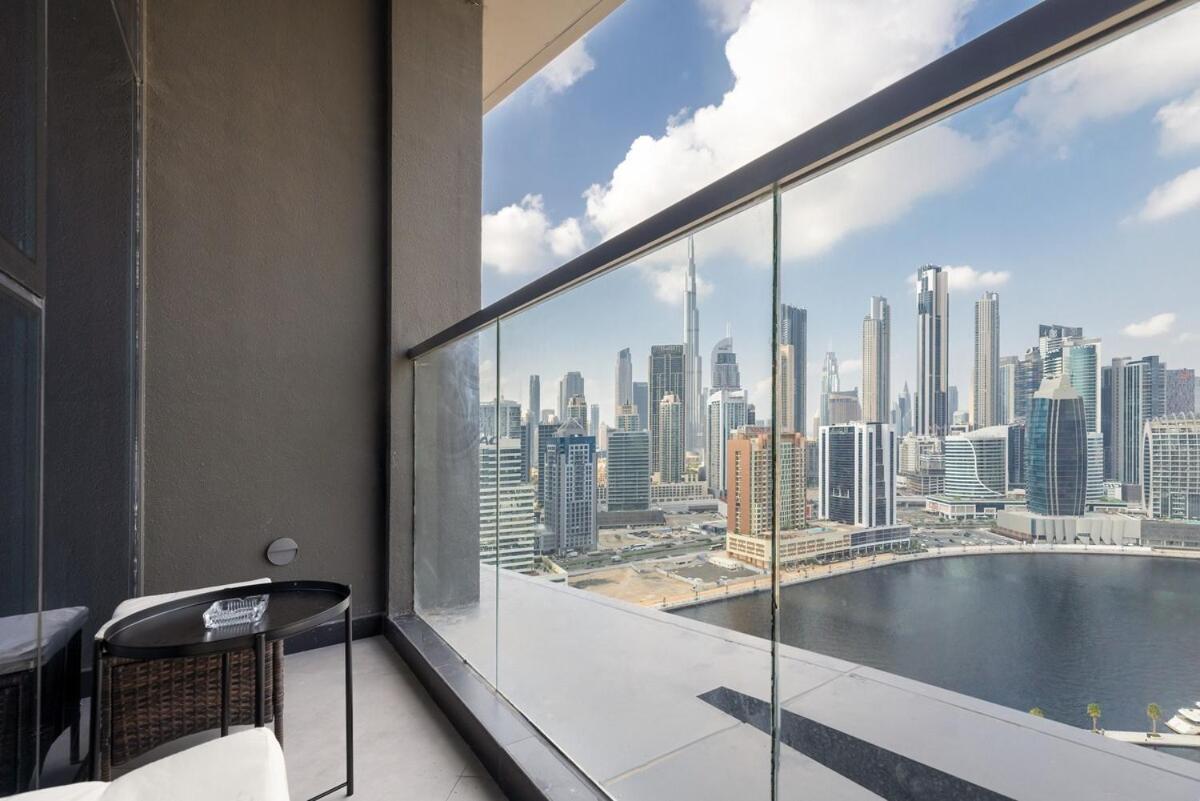 Appartement Waves - Elegant Waterfront Living In Dubai's Business Bay