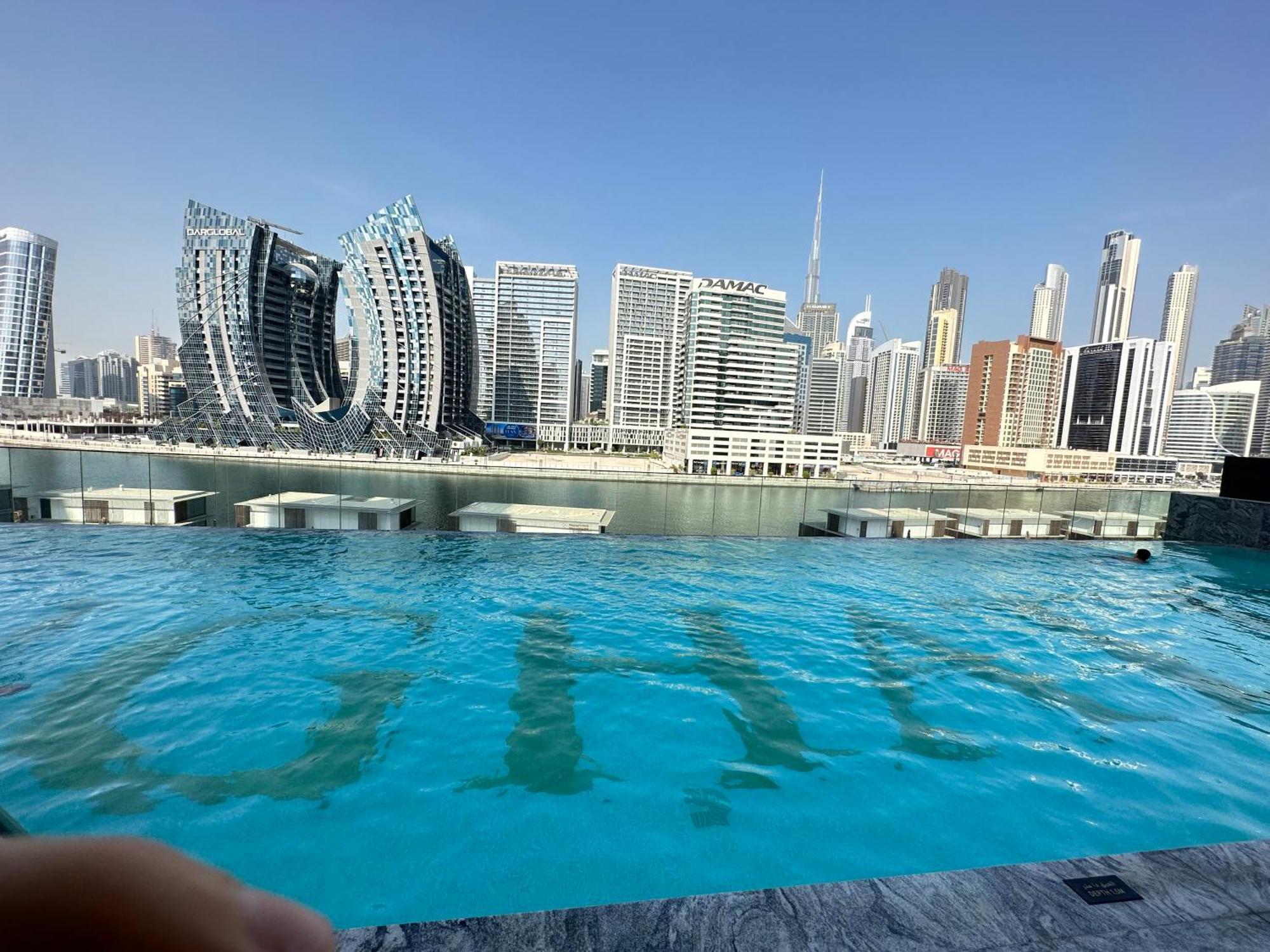Wisma tamu Binghatti Canal With Private Jacuzzi Burj Khalifa View Kings Dubai