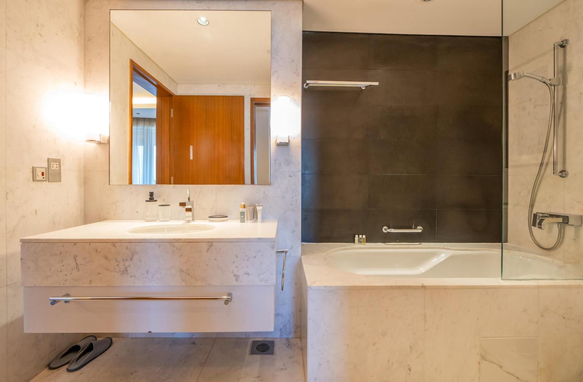 New Arabian -Address Emaar Fashion Avenue Appartement