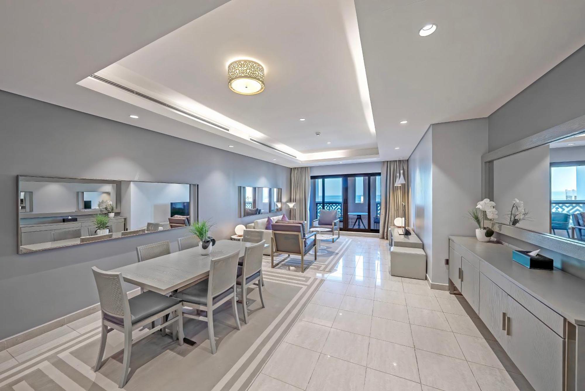Wyndham Residences The Palm 5* Dubai