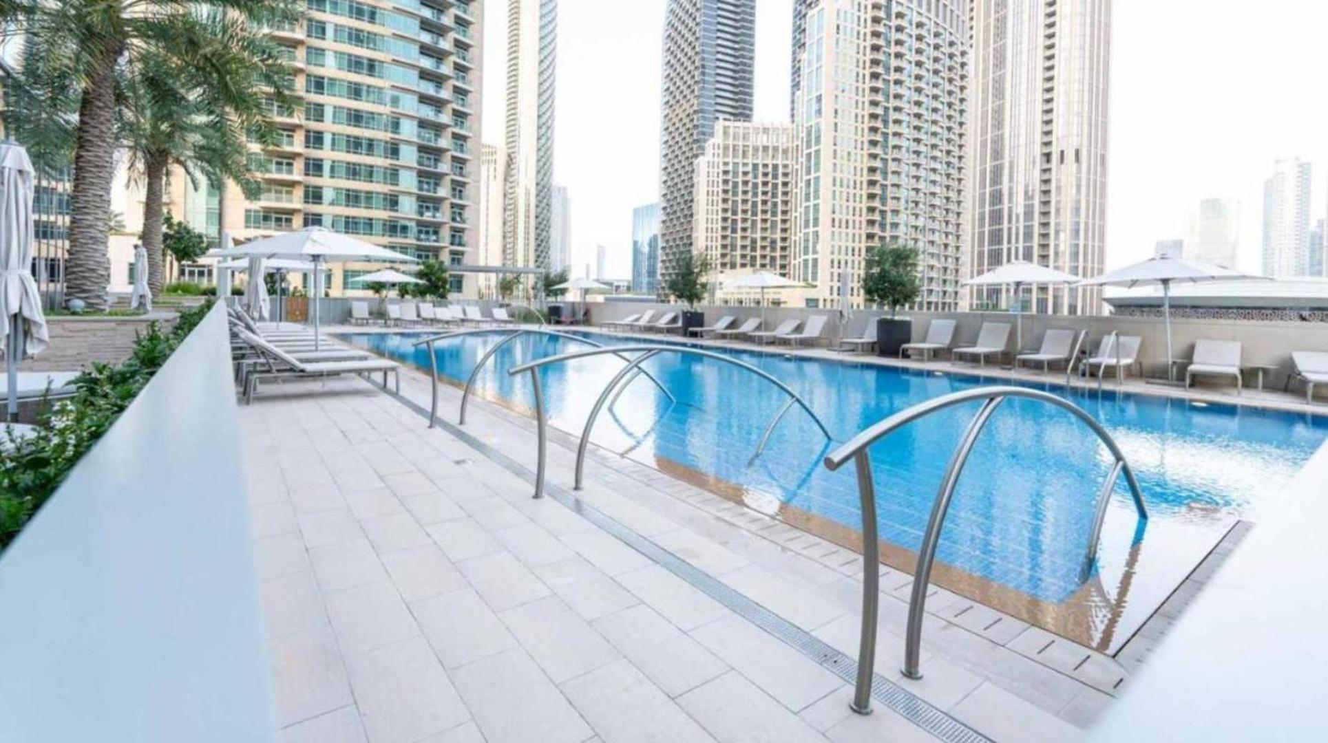 Three Bedroom In Downtown With Burj Khalifa View Apartament Dubai