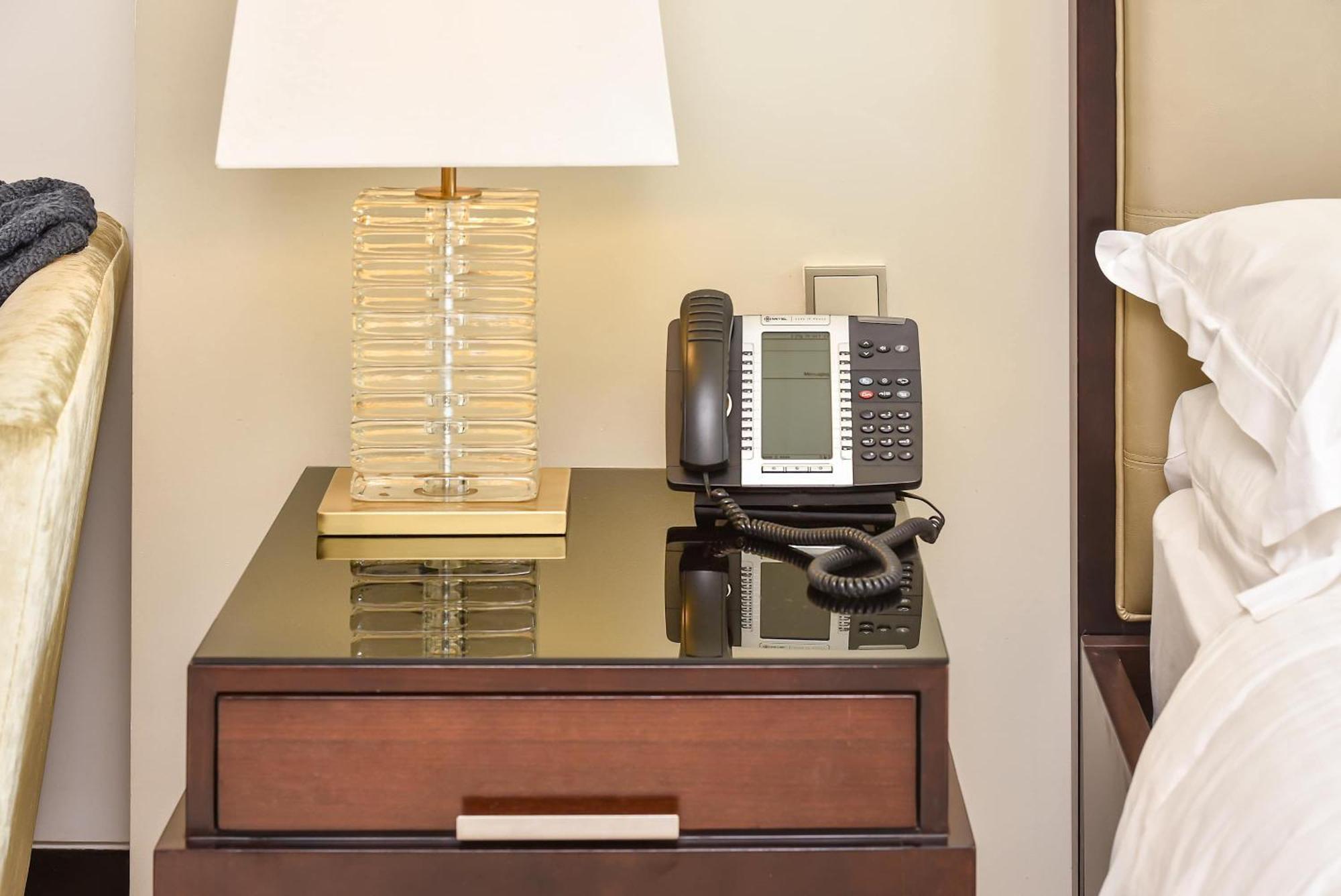 Luxury Living At The Address Marina! *