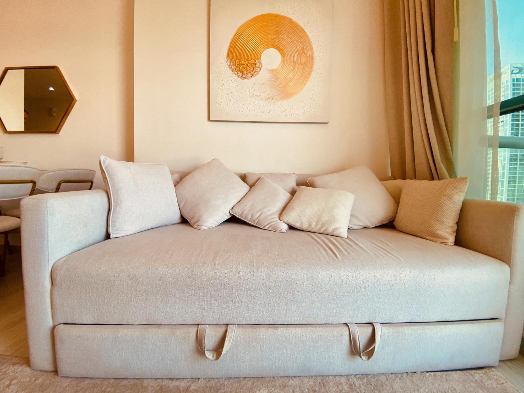 Canal View Comfort Business Bay Apartment Dubai