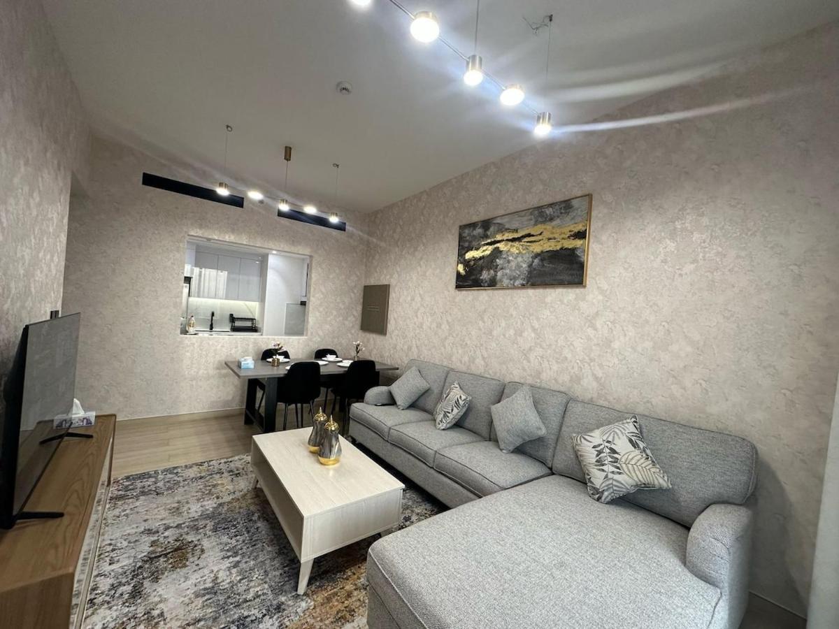 Suspicious And Cozy Apartment
