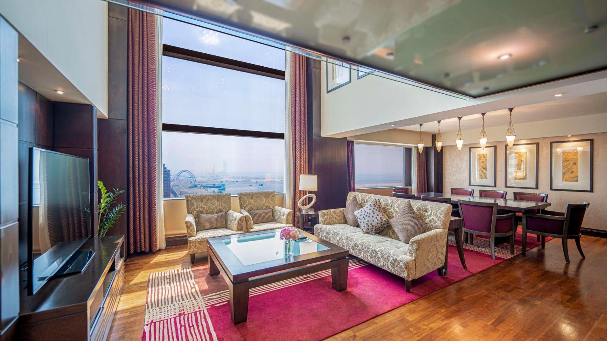 Hyatt Regency - Corniche Hotel
