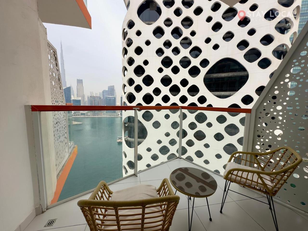 Iconic Canal & Burj View Central, Scenic Serene Appartement Dubaï