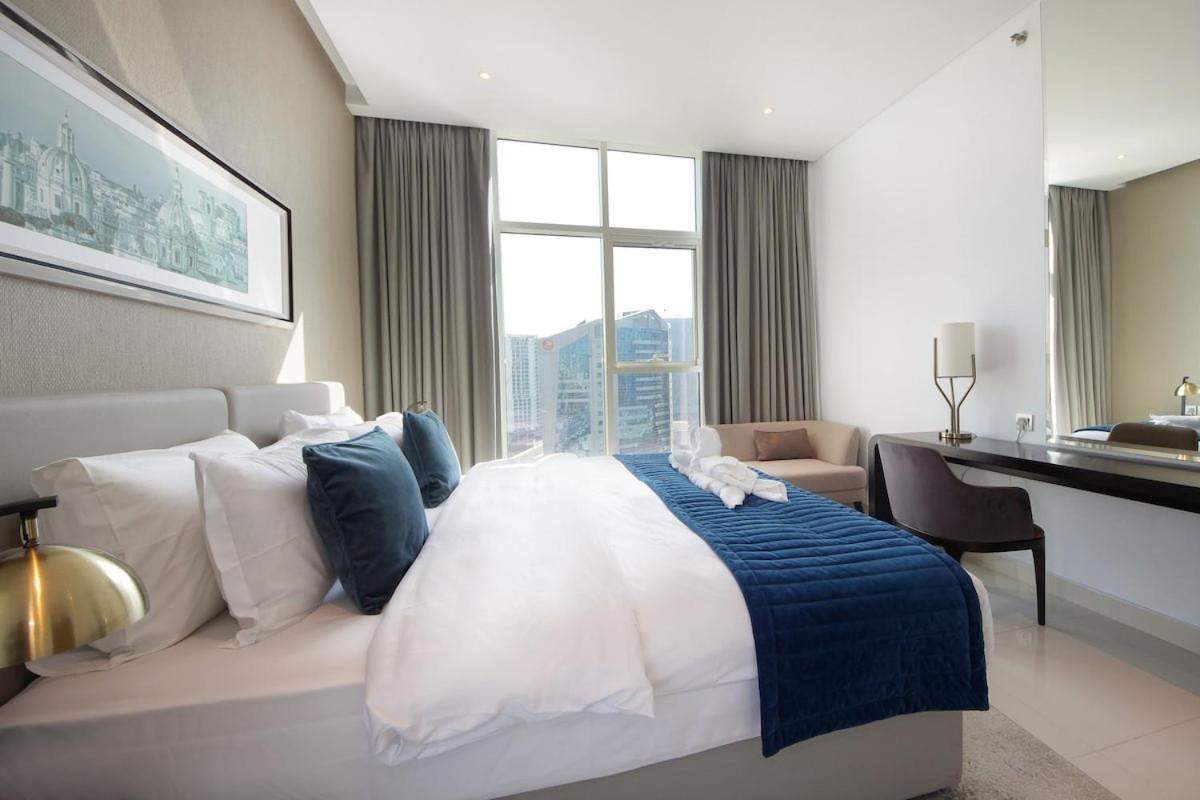 Exclusive 2br Damac Prive With Balcony & Canal View Appartement *
