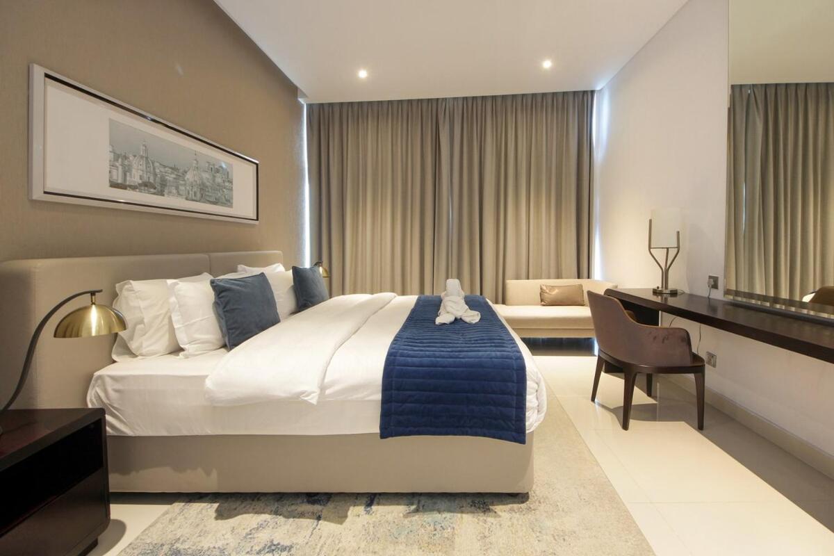 Exclusive 2br Damac Prive With Balcony & Canal View Appartement Dubaï