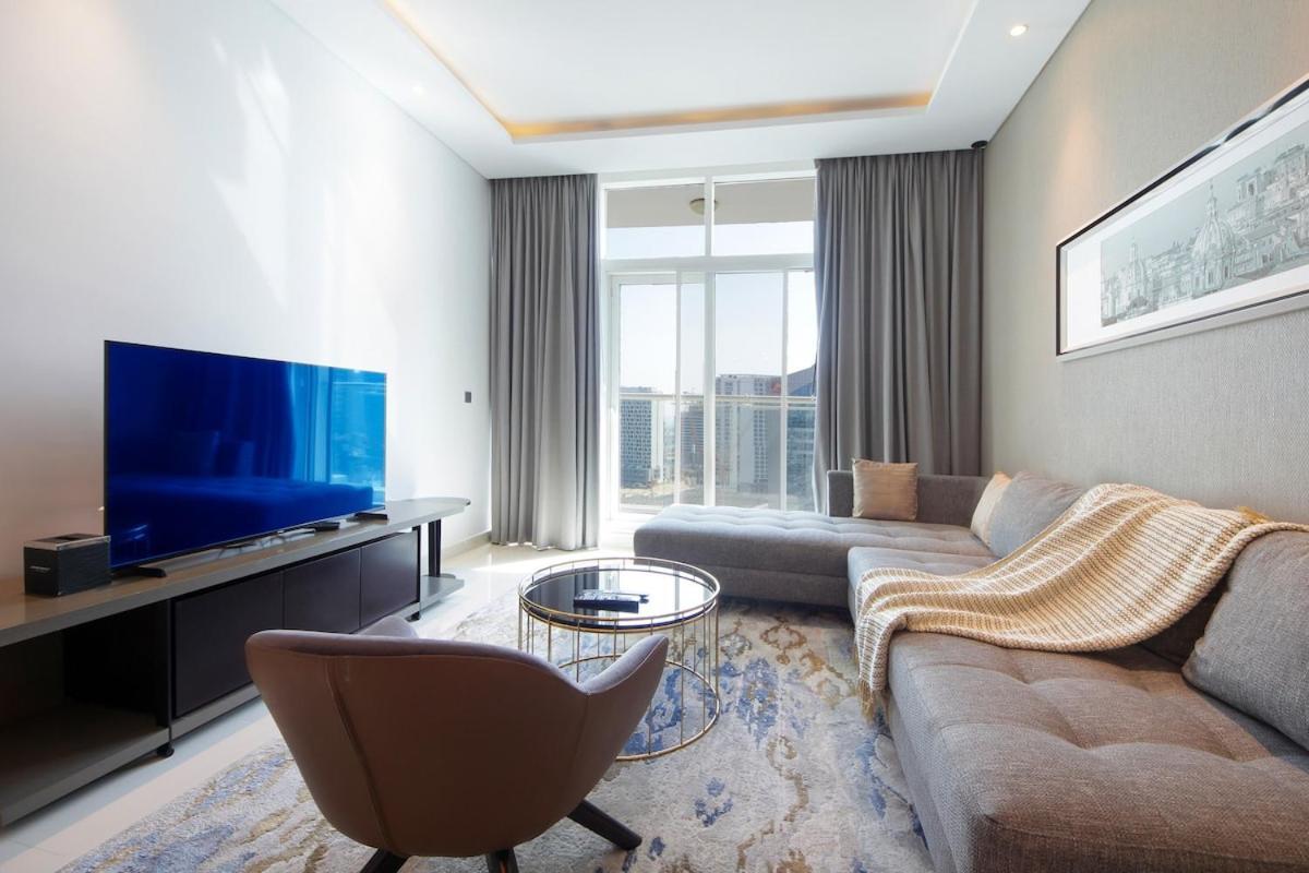Exclusive 2br Damac Prive With Balcony & Canal View Appartement *