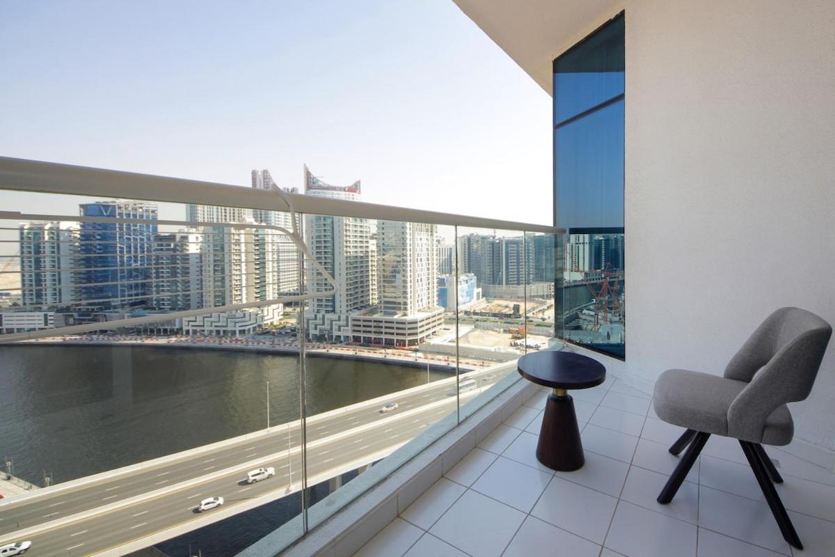 Exclusive 2br Damac Prive With Balcony & Canal View Appartement *