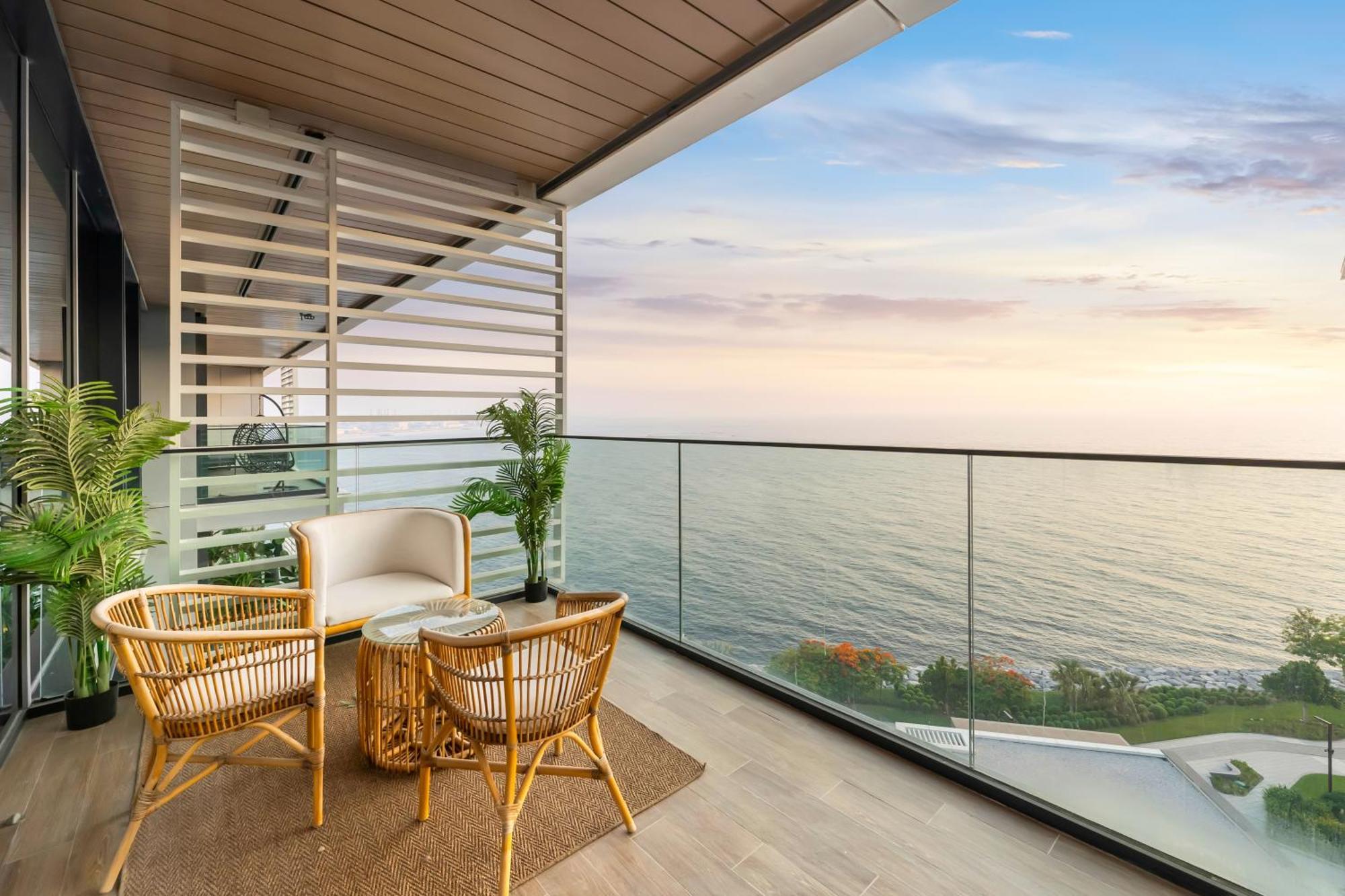 Fam Living Bluewaters - Island Living - Ain Dubai & Sea View