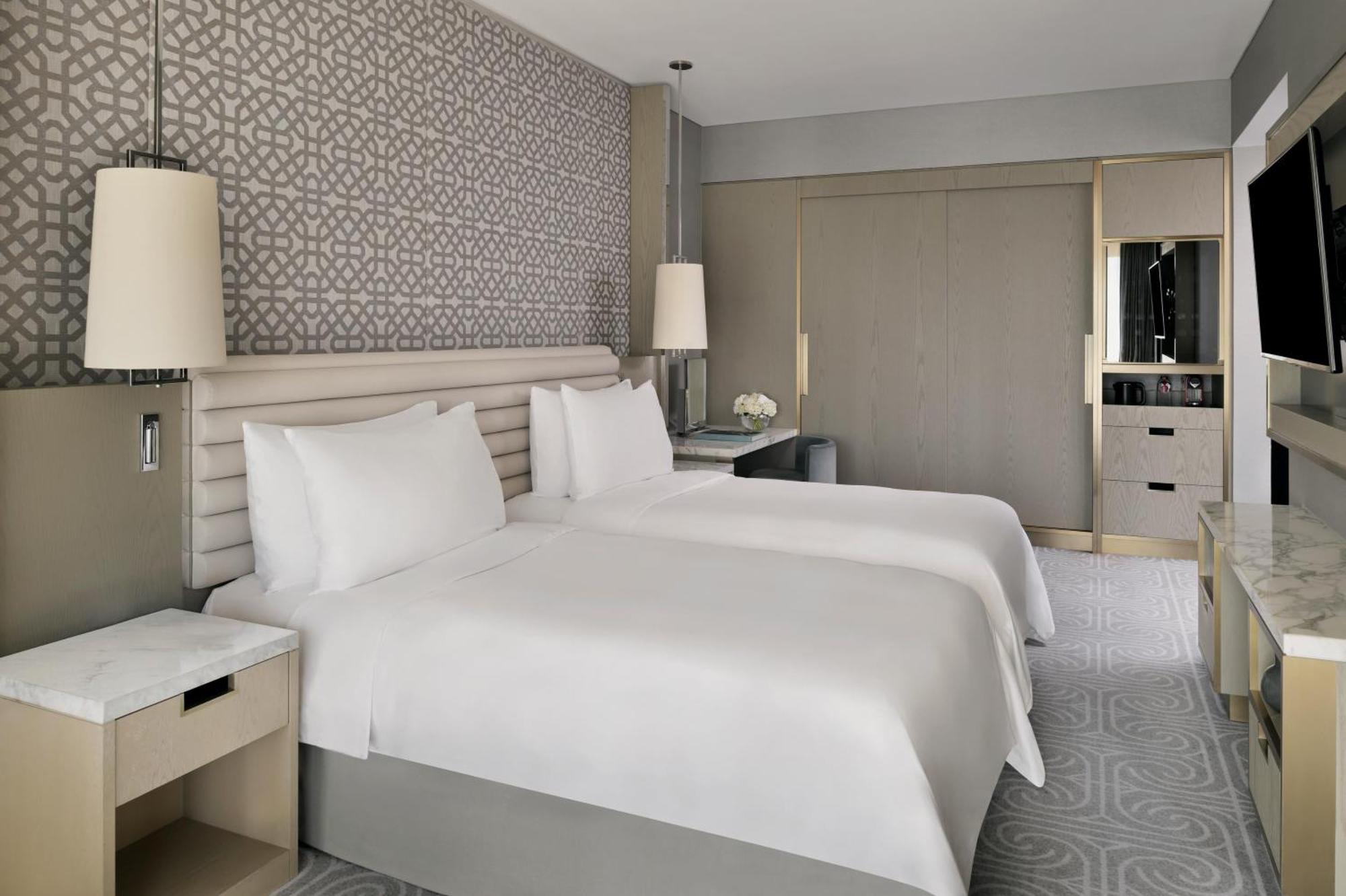 Kempinski Avenue 5*