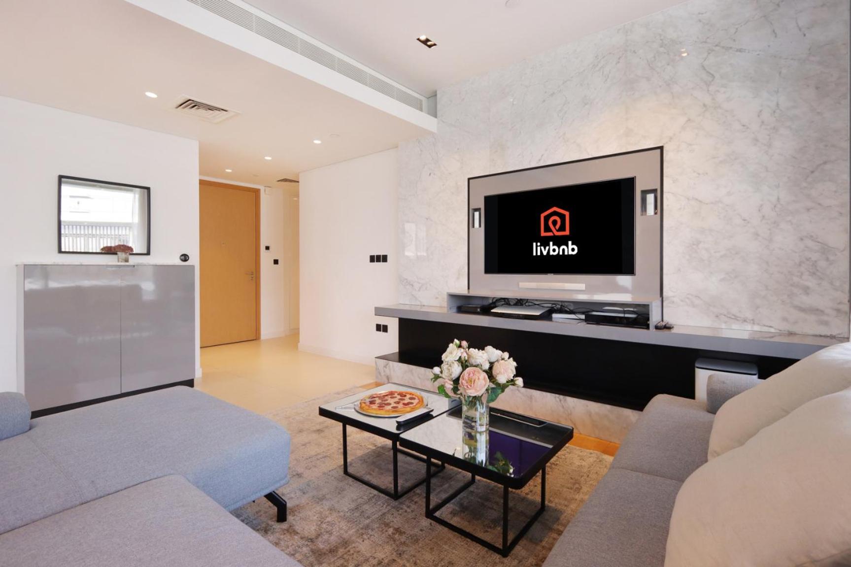 Livbnb-upgraded 2br Maid's With Sea View Dubaï