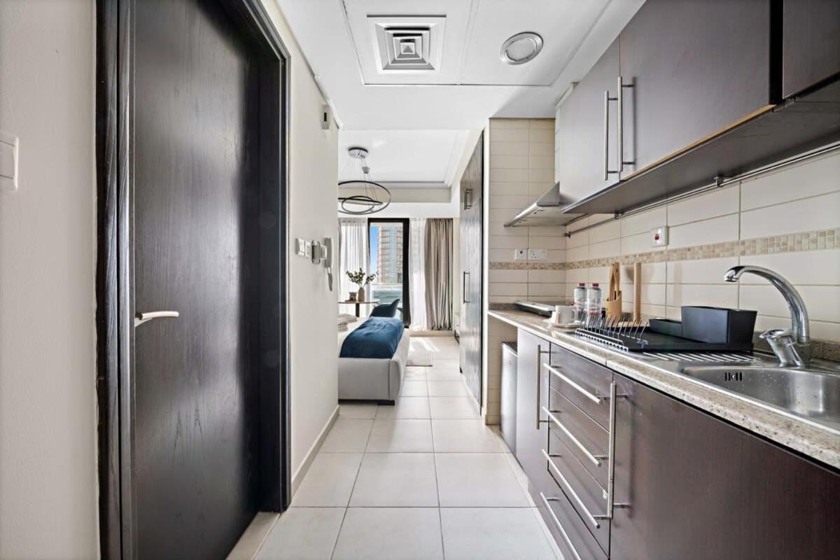 Silkhaus Spacious Near Almas West * Dubai