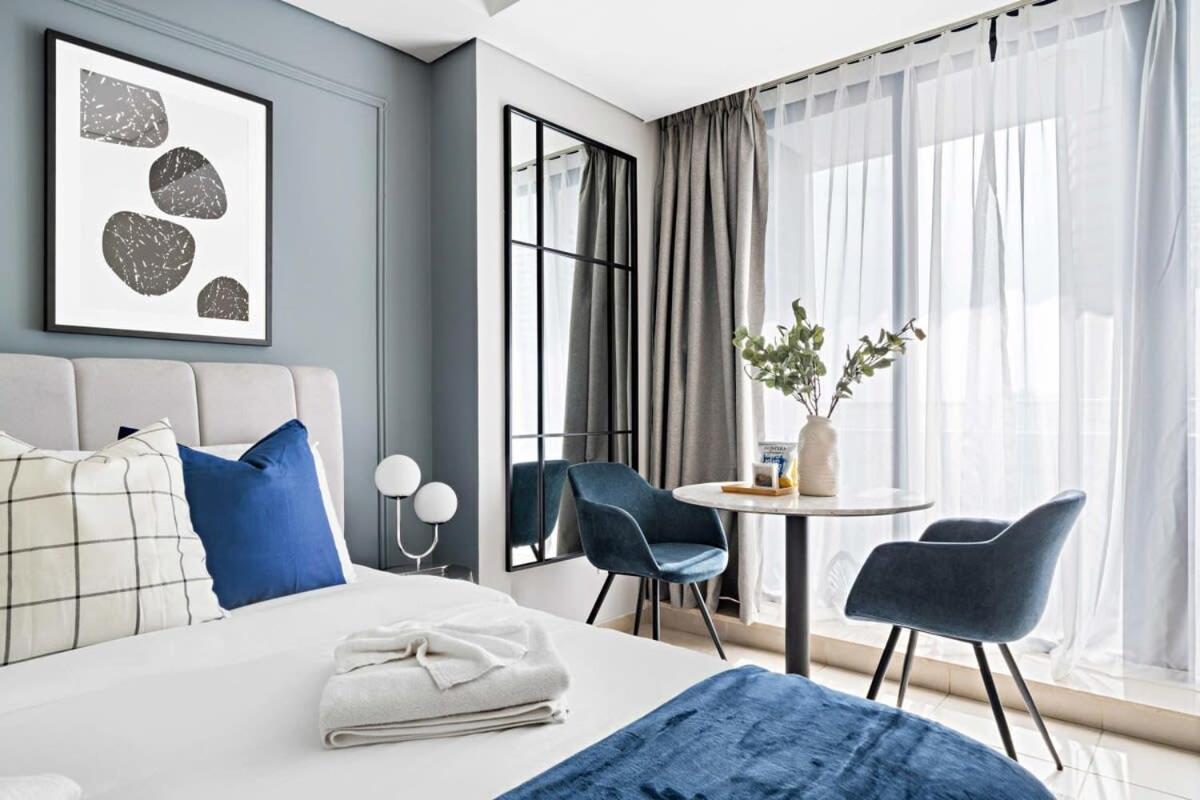 Apartment Silkhaus Spacious Near Almas West *