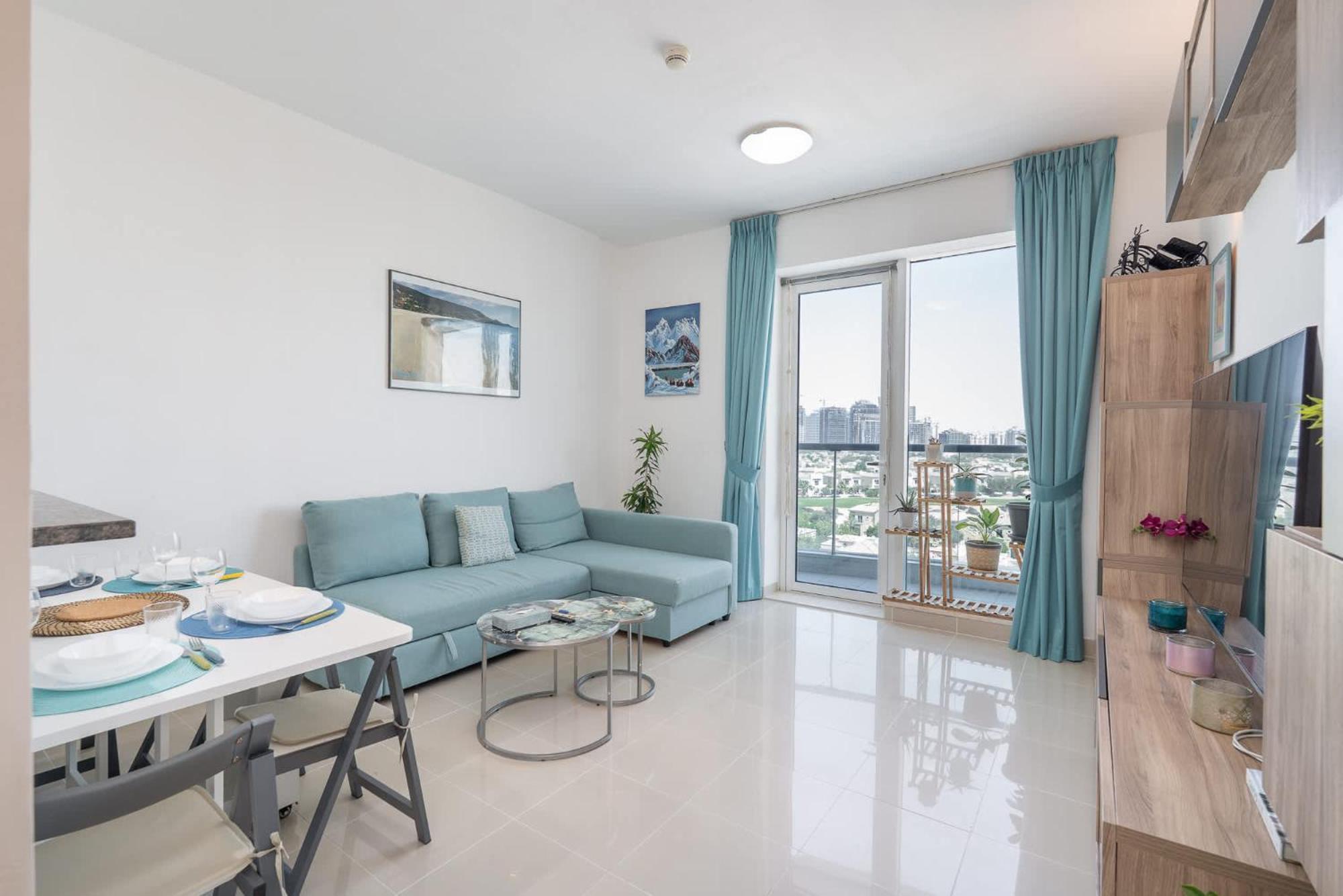 Modern 1-bed With Scenic Golf Course View
