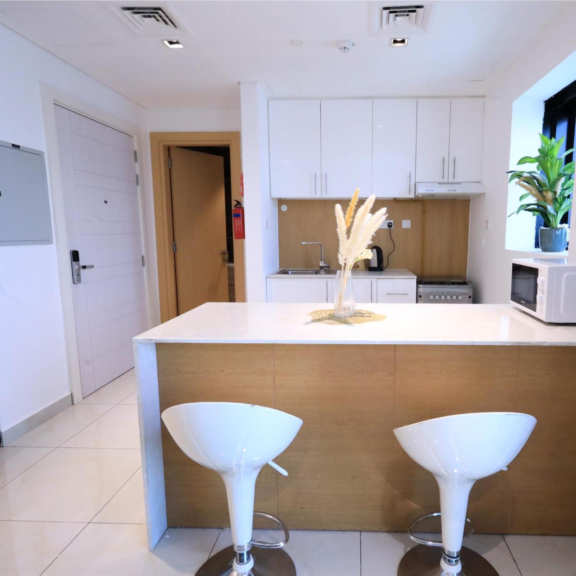 Beautiful Is For Rent In The Heart Of Apartment *