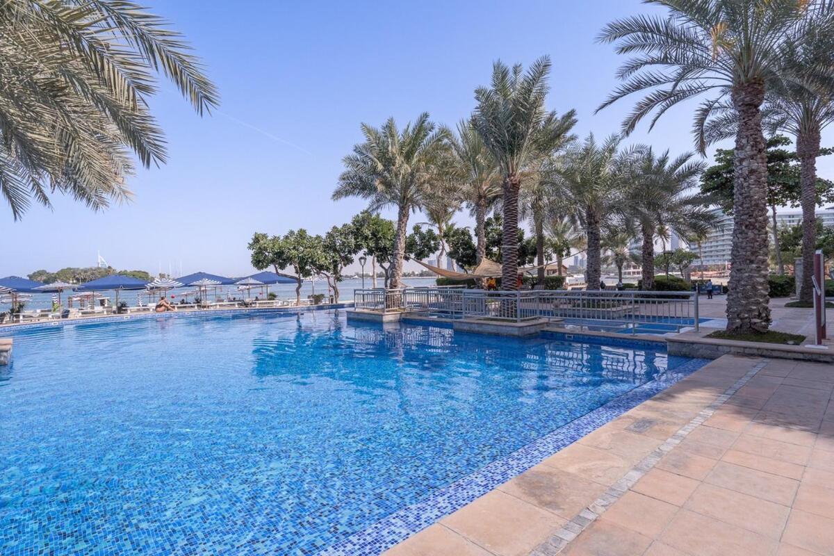 Superb 3br Near In Palm Jumeirah Apartment Dubai