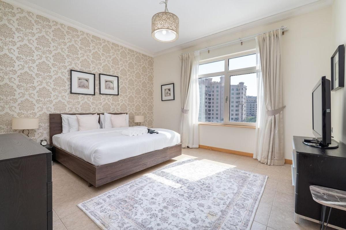 Superb 3br Near In Palm Jumeirah *