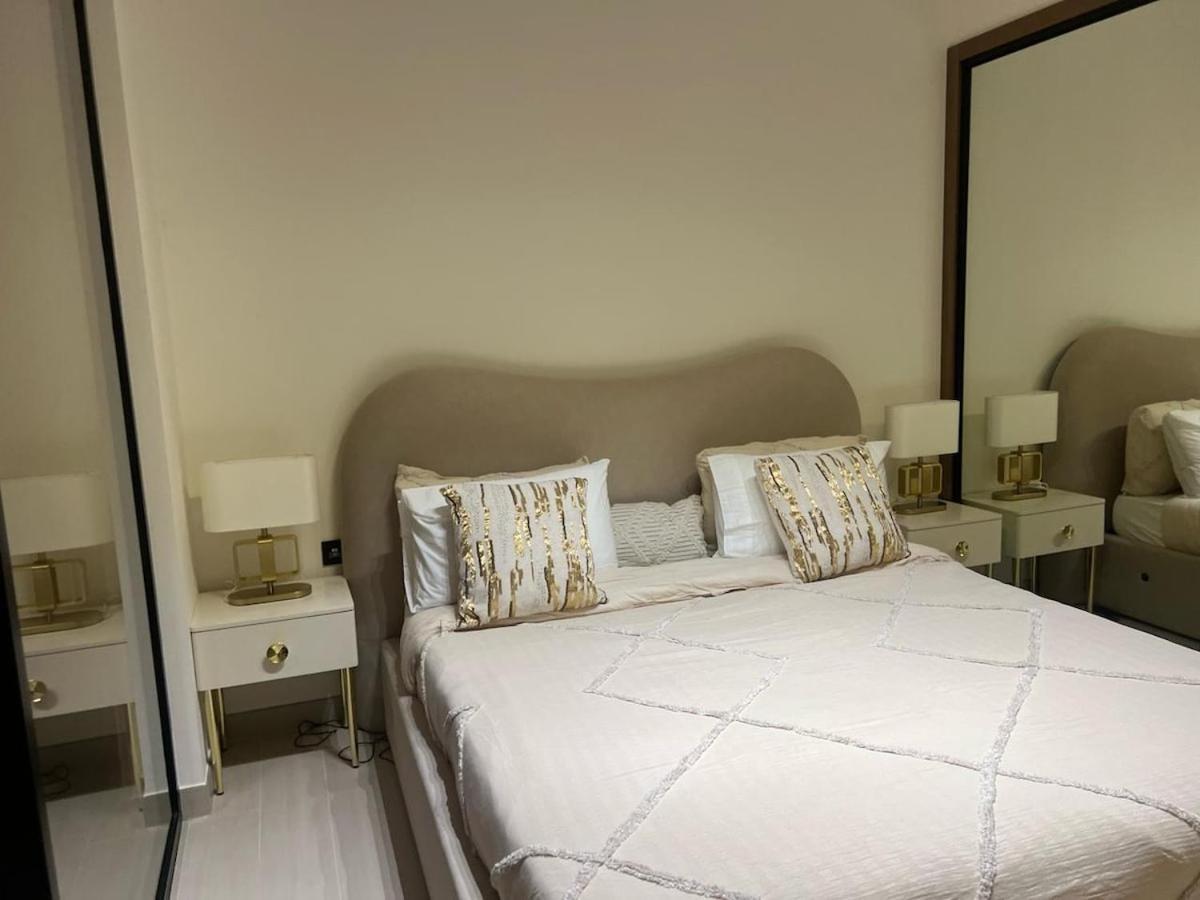Apartamento 1 Bedroom In Binghatti Lavender
