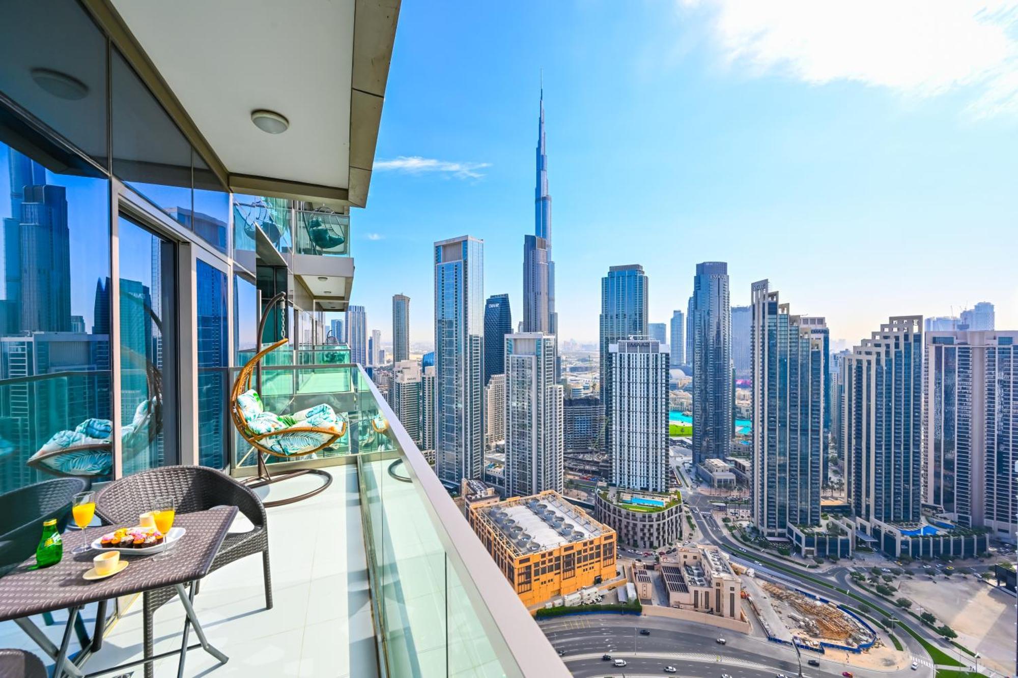 New 2 Bed Burj Khalifa View, 64th Floor Infinity Pool * Dubai
