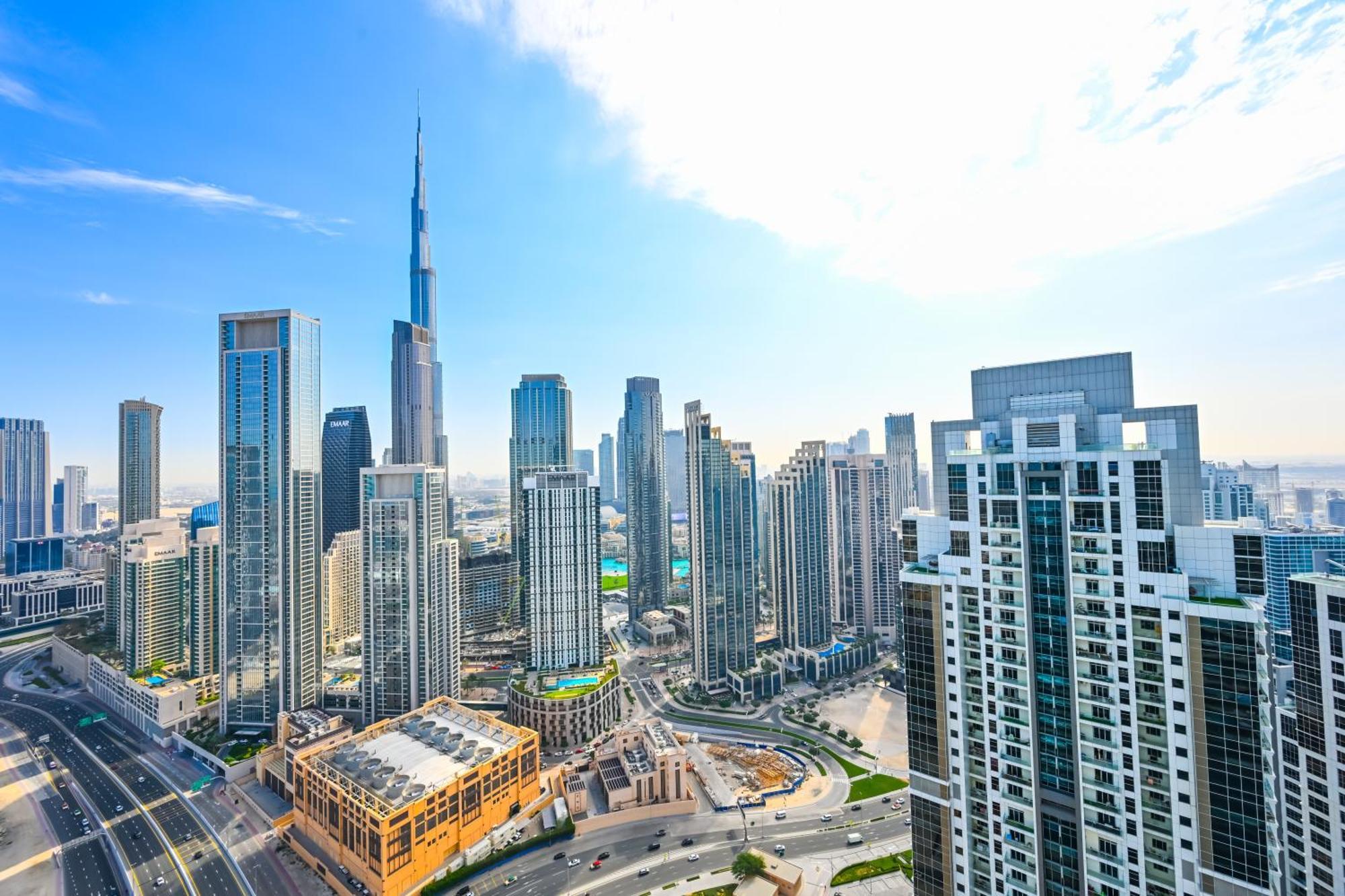 New 2 Bed Burj Khalifa View, 64th Floor Infinity Pool *