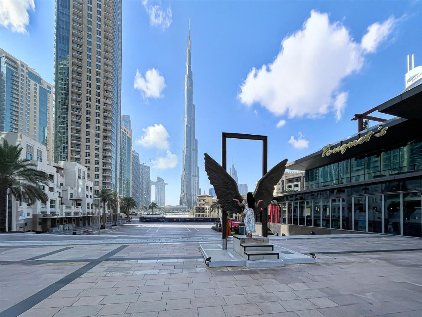Trophy - Downtown Scape Views Dubai