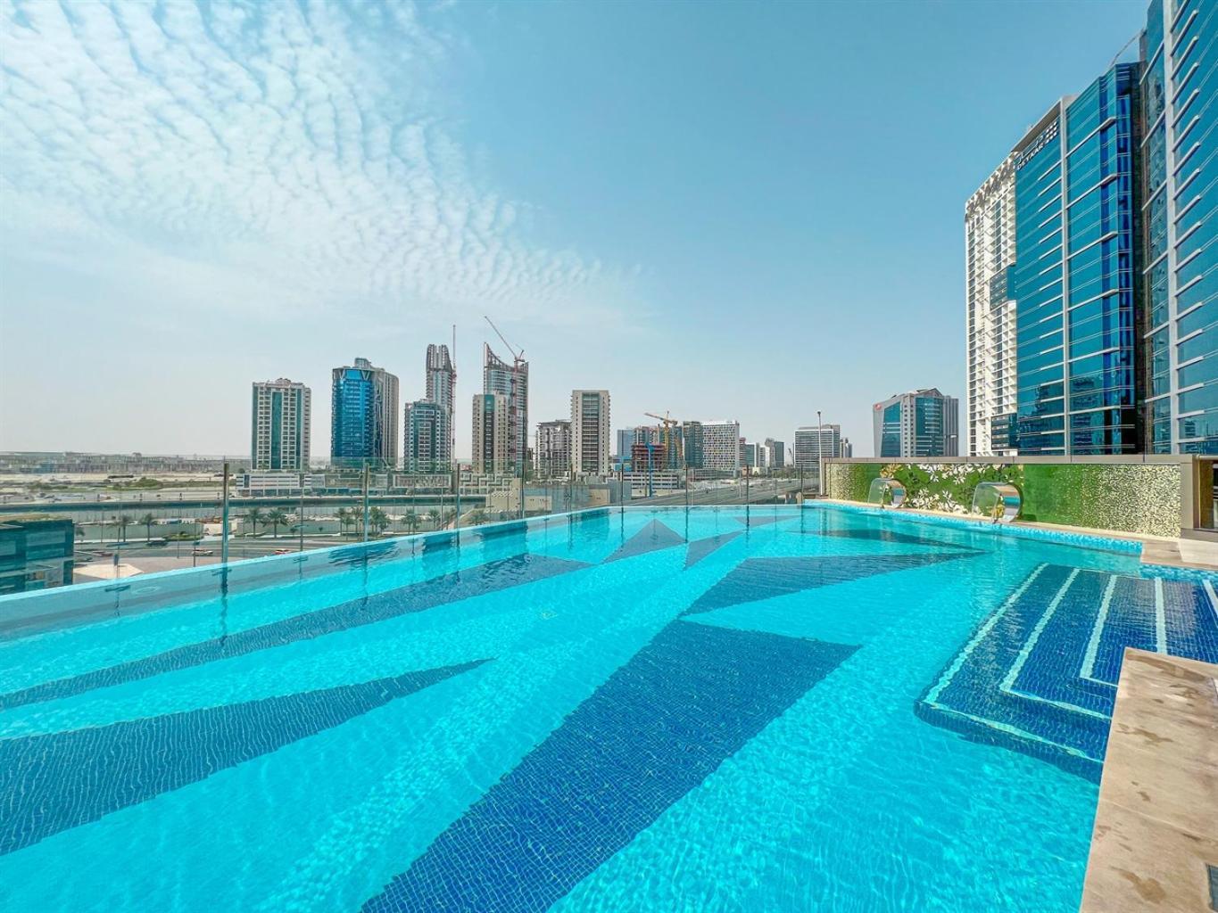 Trophy - Downtown Scape Views * Dubai
