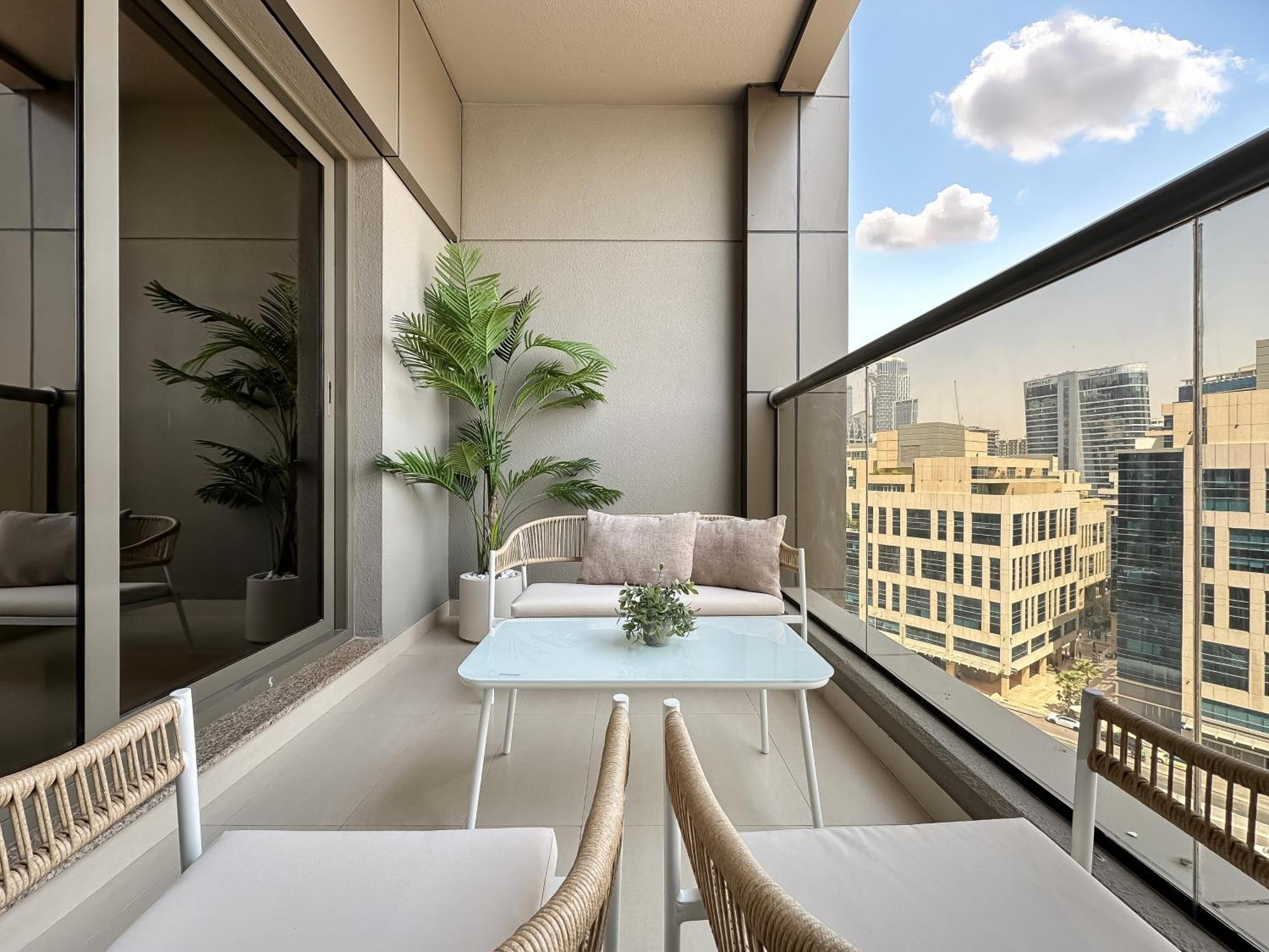 Trophy - Downtown Scape Views Apartment *